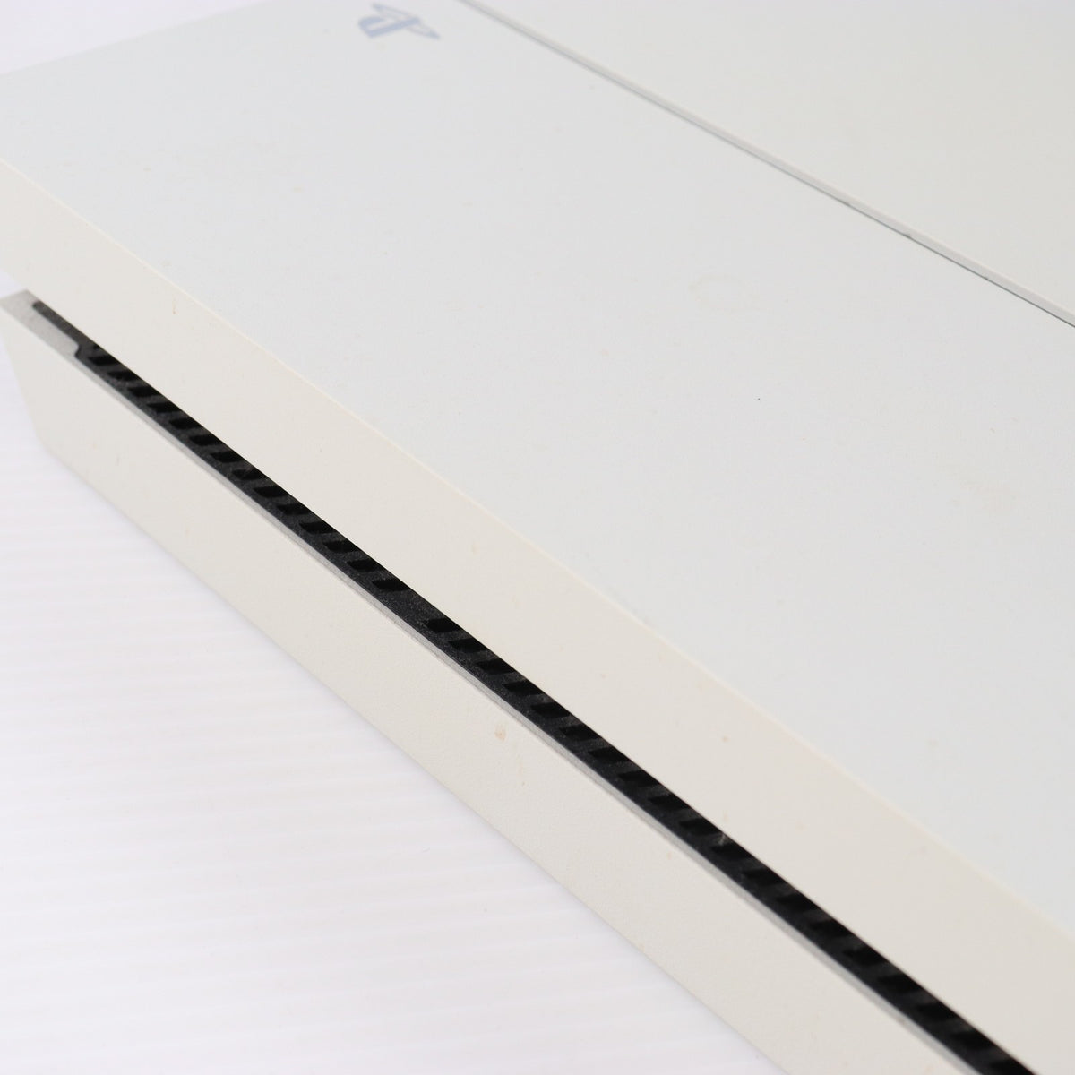 【中古即納】[PS4] (本体) PlayStation 4(プレイステーション4) グレイシャー・ホワイト HDD500GB SCE(CUH-1200AB02)(20150625)