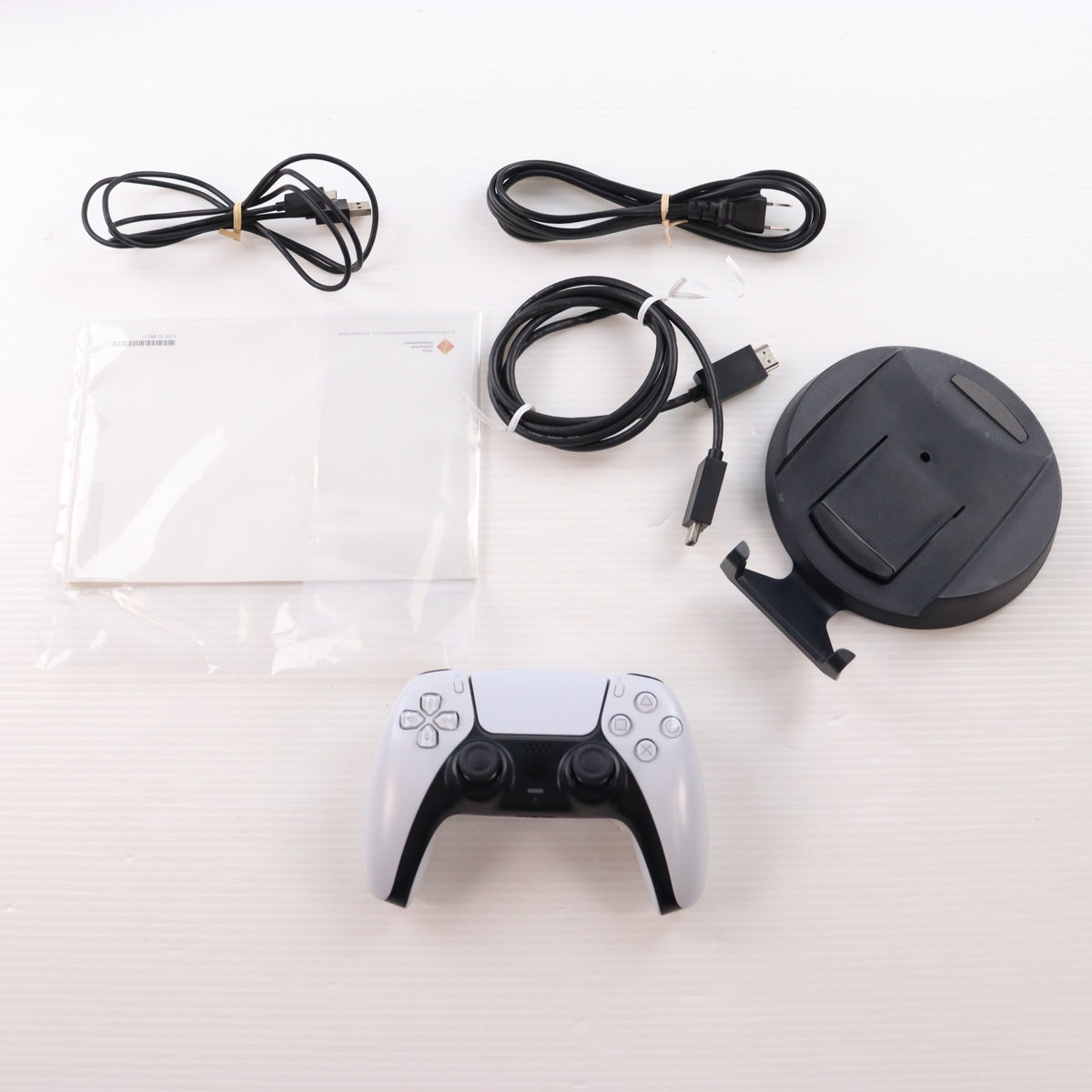 【中古即納】[PS5] (本体) PlayStation 5(プレイステーション5) SIE(CFI-1000A01)(20201112)