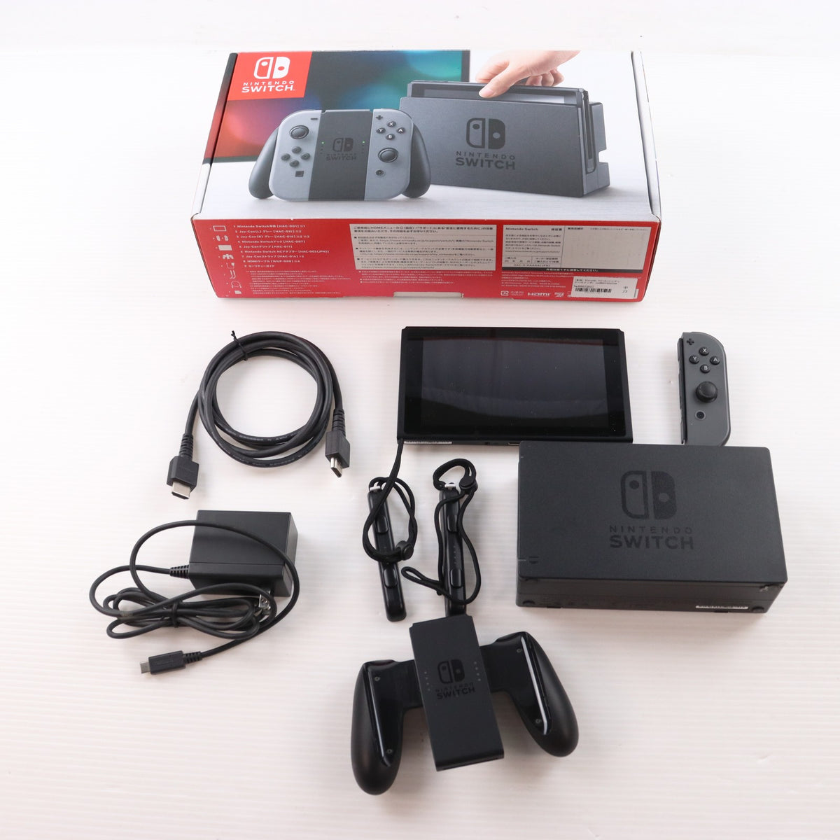 【中古即納】[Switch] (本体) Nintendo Switch(ニンテンドースイッチ) Joy-Con(L)/R グレー 任天堂(HAC-S-KAAAA)(20170303)