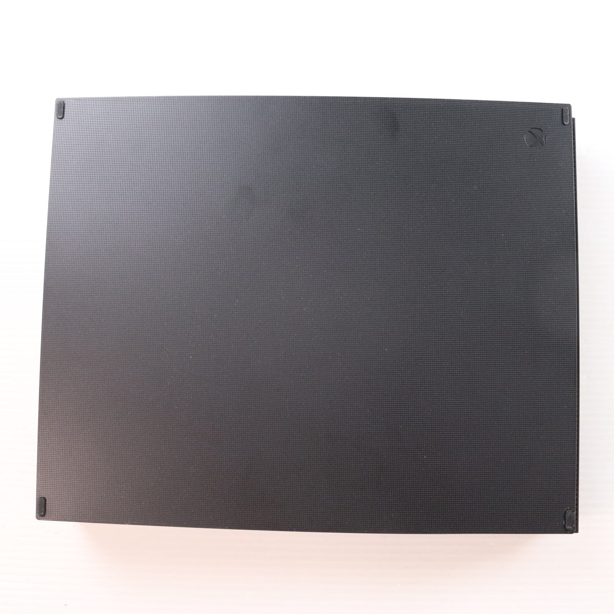 【中古即納】[XboxOne] (本体) Xbox One X 1TB 日本マイクロソフト(CYV-00015)(20171107)