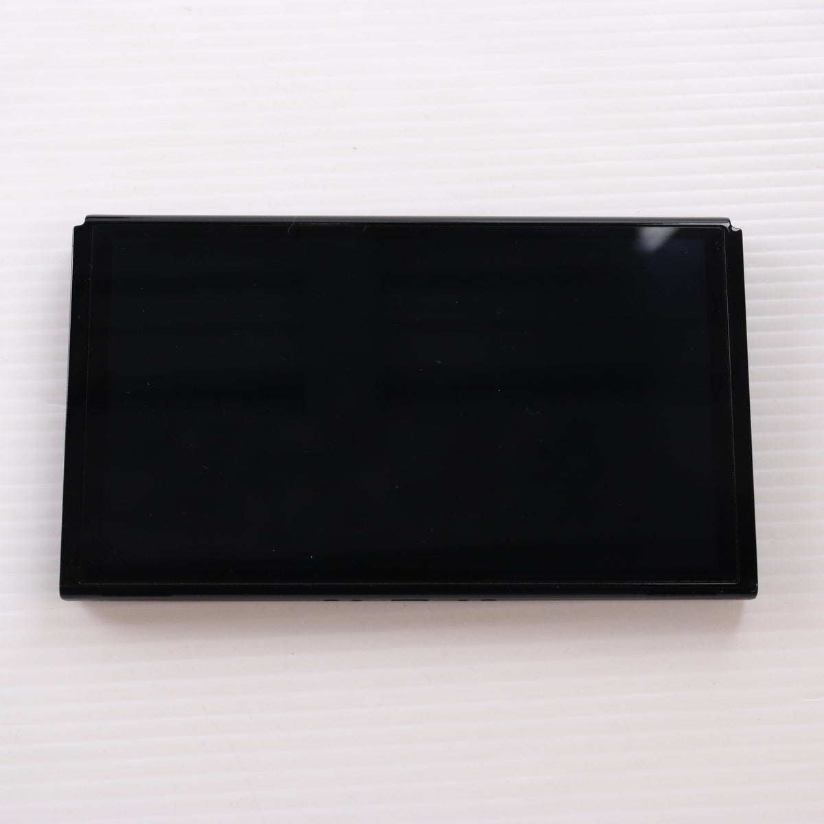 【中古即納】[Switch] (本体) Nintendo Switch(ニンテンドースイッチ) 有機ELモデル Joy-Con(L)/(R) ホワイト 任天堂(HEG-S-KAAAA)(20211008)
