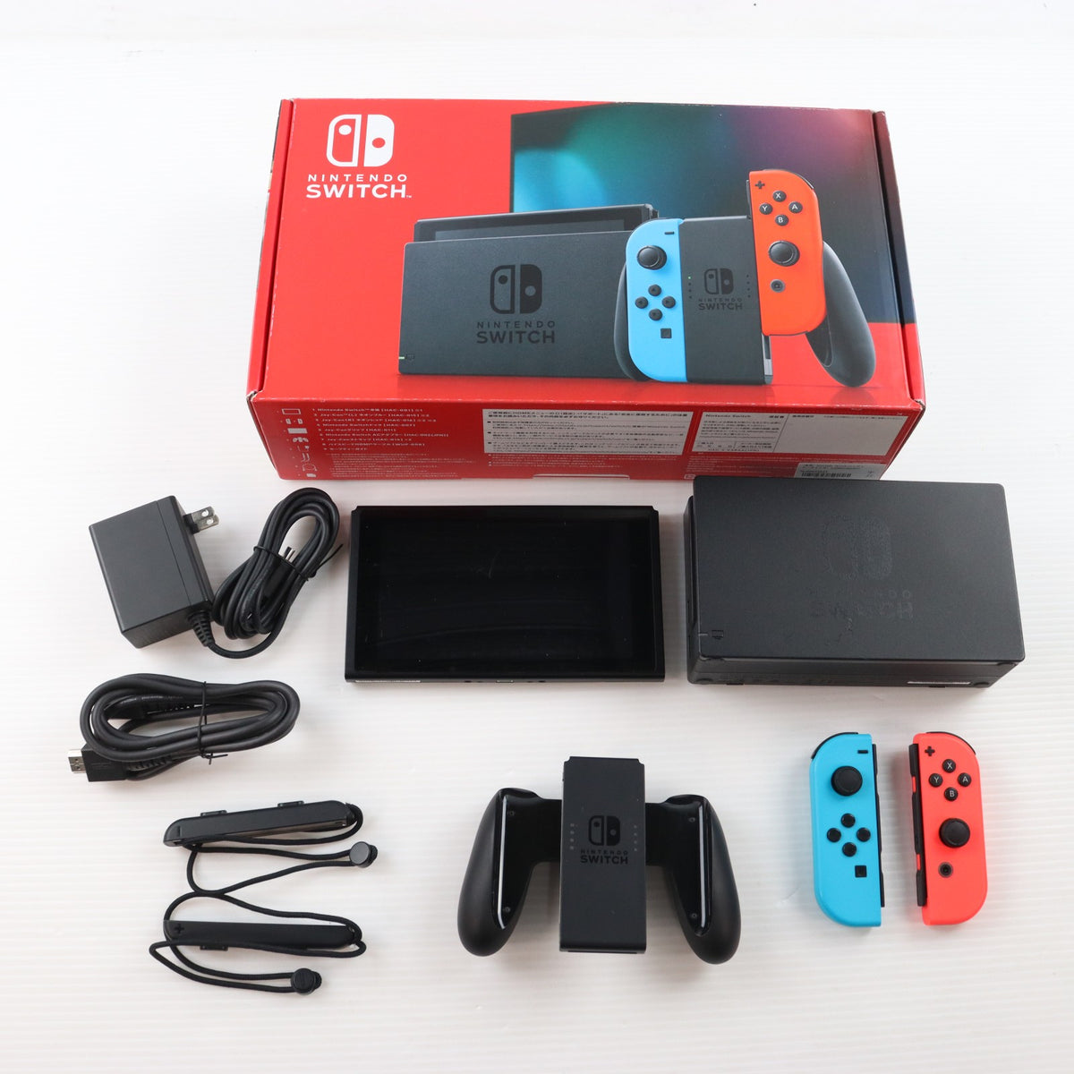 【中古即納】[Switch] (本体) Nintendo Switch(ニンテンドースイッチ) Joy-Con(L) ネオンブルー/(R) ネオンレッド 任天堂(HAD-S-KABAA)(20190830)