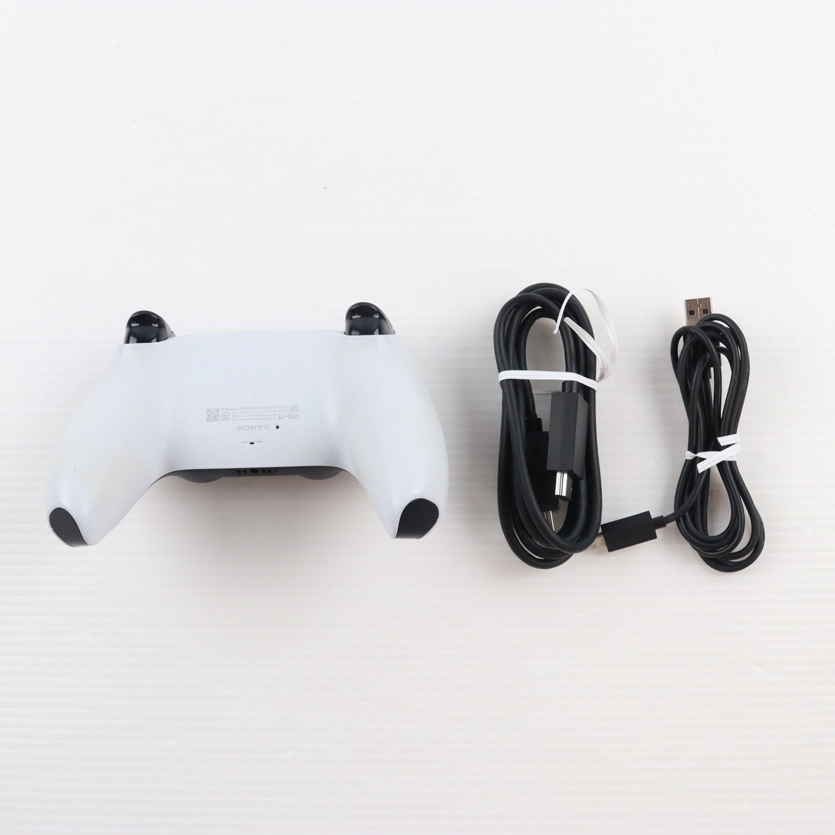 【中古即納】[PS5] (本体) PlayStation 5(プレイステーション5) SIE(CFI-1000A01)(20201112)
