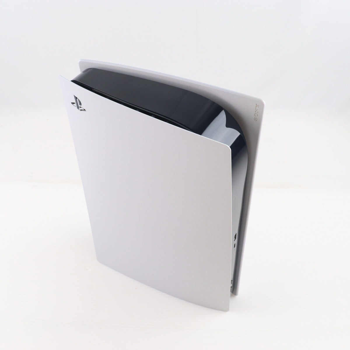 【中古即納】[PS5] (本体) PlayStation 5(プレイステーション5) SIE(CFI-1000A01)(20201112)