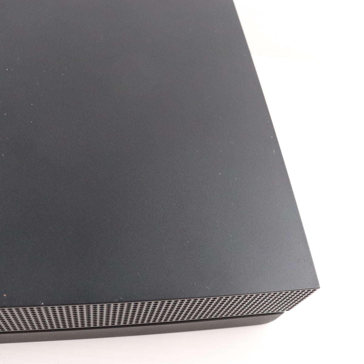 【中古即納】[XboxOne] (本体) Xbox One X 1TB 日本マイクロソフト(CYV-00015)(20171107)