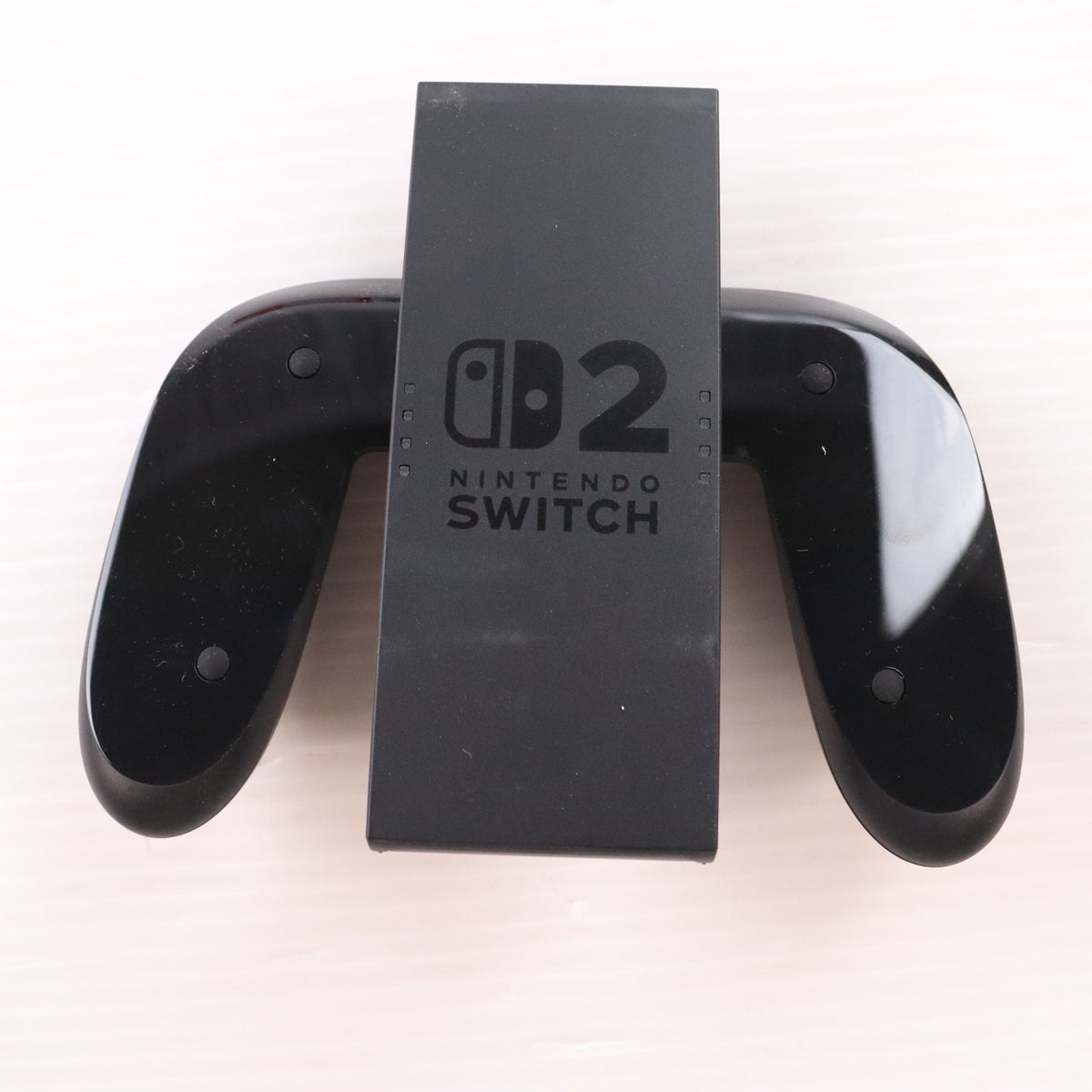 【中古即納】[Switch2] (本体)(ソフト無し) Nintendo Switch 2(ニンテンドースイッチ2)(日本語・国内専用) マリオカート ワールド セット 任天堂(BEE-S-KB6PA)(20250605)