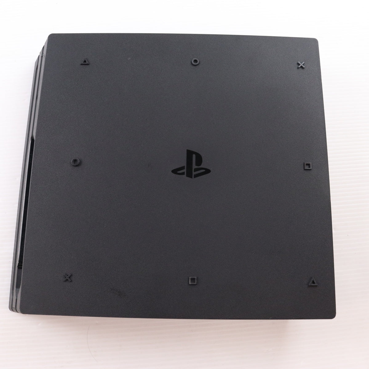 【中古即納】[PS4] (本体) PlayStation 4 Pro(プレイステーション4 プロ) ジェット・ブラック 1TB SIE(CUH-7100BB01)(20170929)