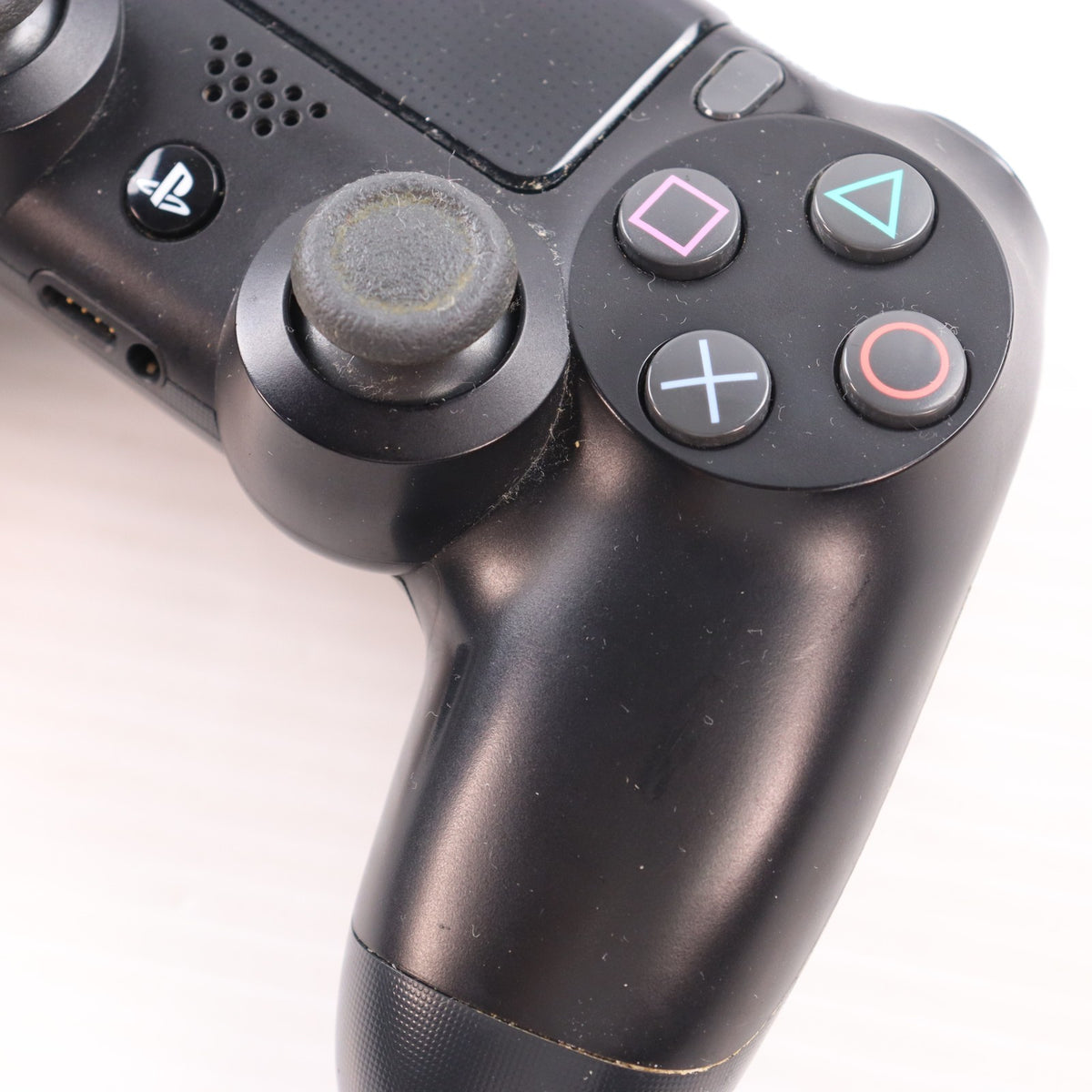 【中古即納】[PS4] (本体) PlayStation 4 Pro(プレイステーション4 プロ) ジェット・ブラック 1TB SIE(CUH-7100BB01)(20170929)