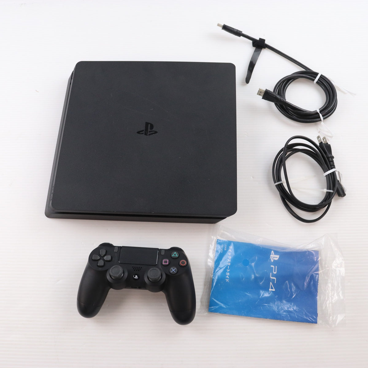 【中古即納】[PS4] (本体) PlayStation 4(プレイステーション4) ジェット・ブラック HDD500GB SIE(CUH-2000AB01)(20160915)