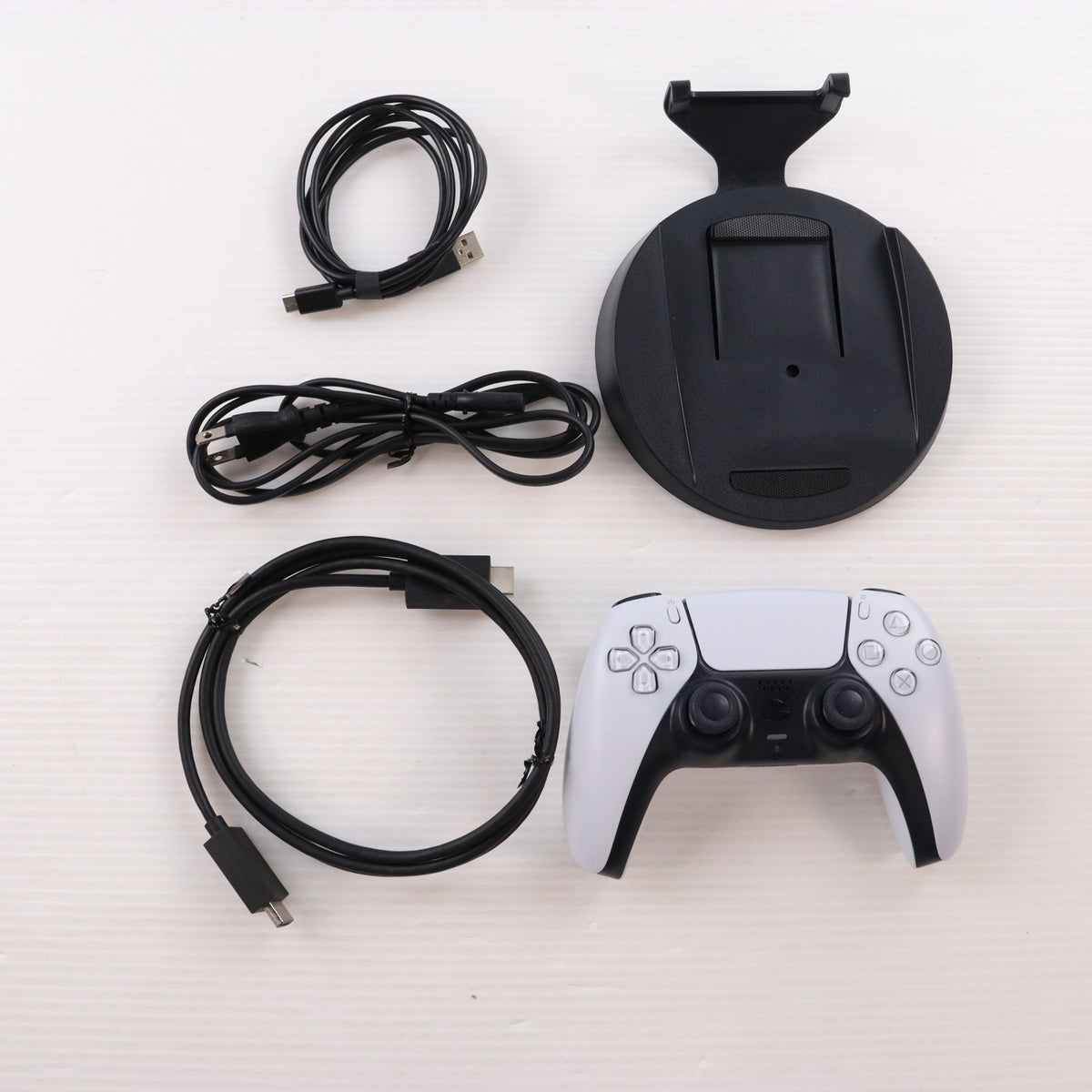 【中古即納】[PS5] (本体) PlayStation 5(プレイステーション5) SIE(CFI-1100A01)(20210824)