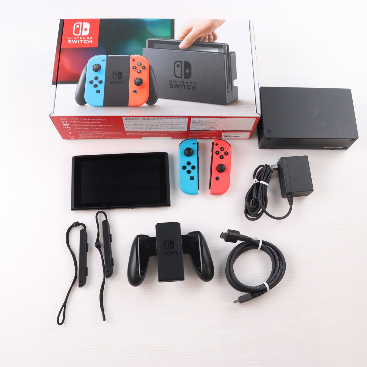 【中古即納】[Switch] (本体) Nintendo Switch(ニンテンドースイッチ) Joy-Con(L) ネオンブルー/R ネオンレッド 任天堂(HAC-S-KABAA)(20170303)