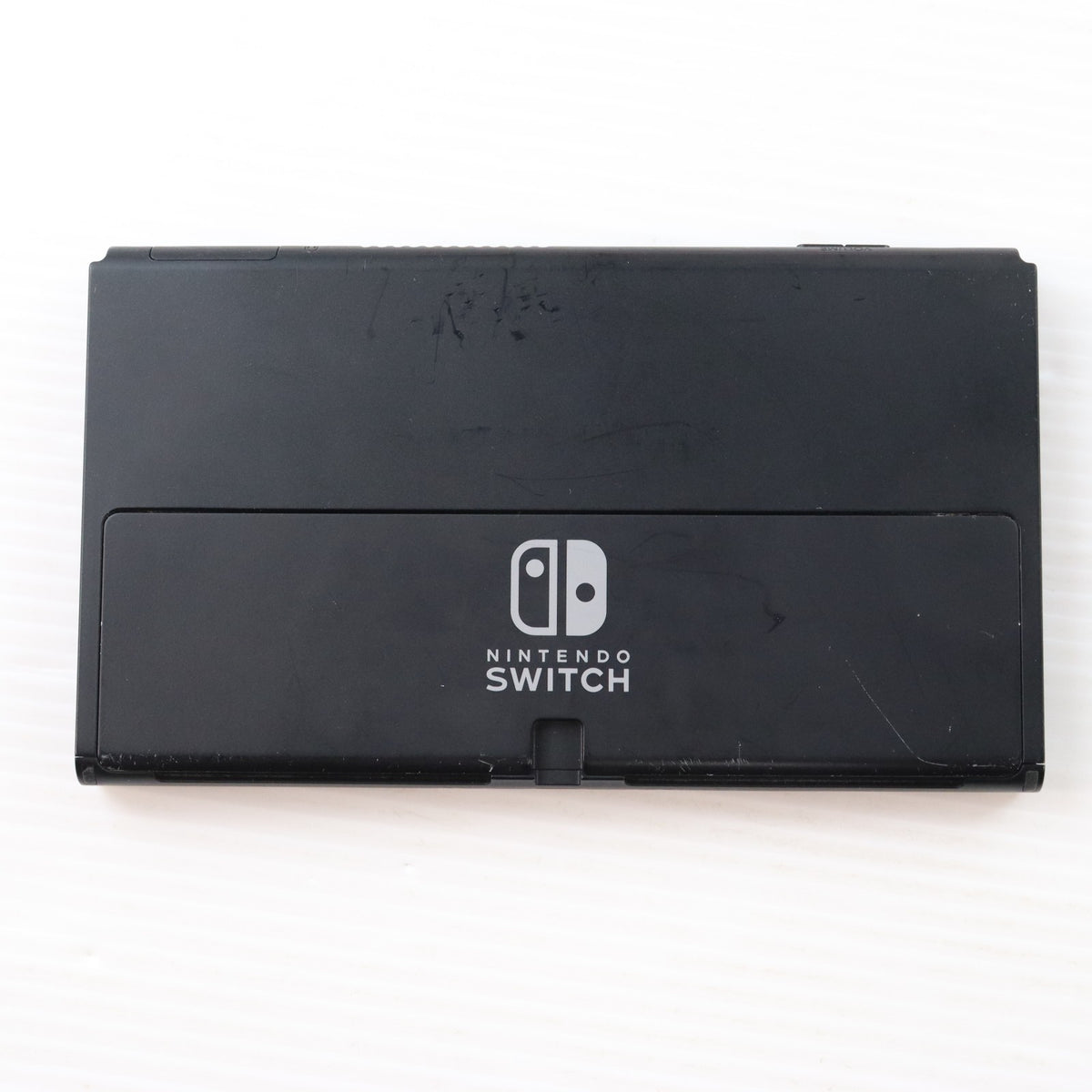 【中古即納】[Switch] (本体) Nintendo Switch(ニンテンドースイッチ) 有機ELモデル Joy-Con(L)/(R) ホワイト 任天堂(HEG-S-KAAAA)(20211008)