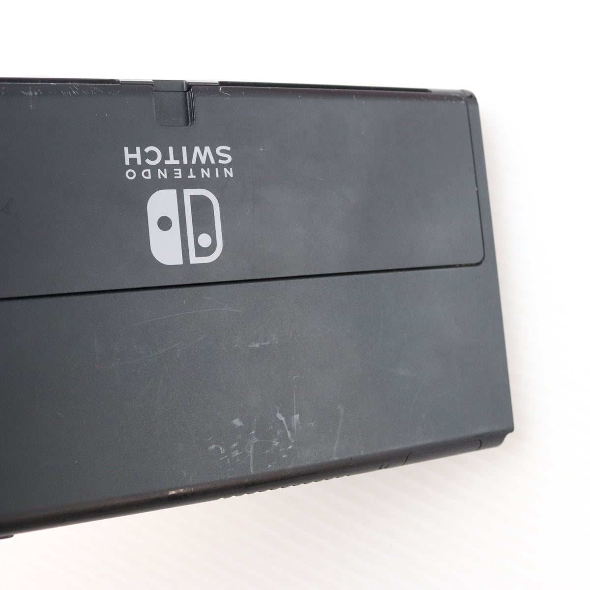 【中古即納】[Switch] (本体) Nintendo Switch(ニンテンドースイッチ) 有機ELモデル Joy-Con(L)/(R) ホワイト 任天堂(HEG-S-KAAAA)(20211008)