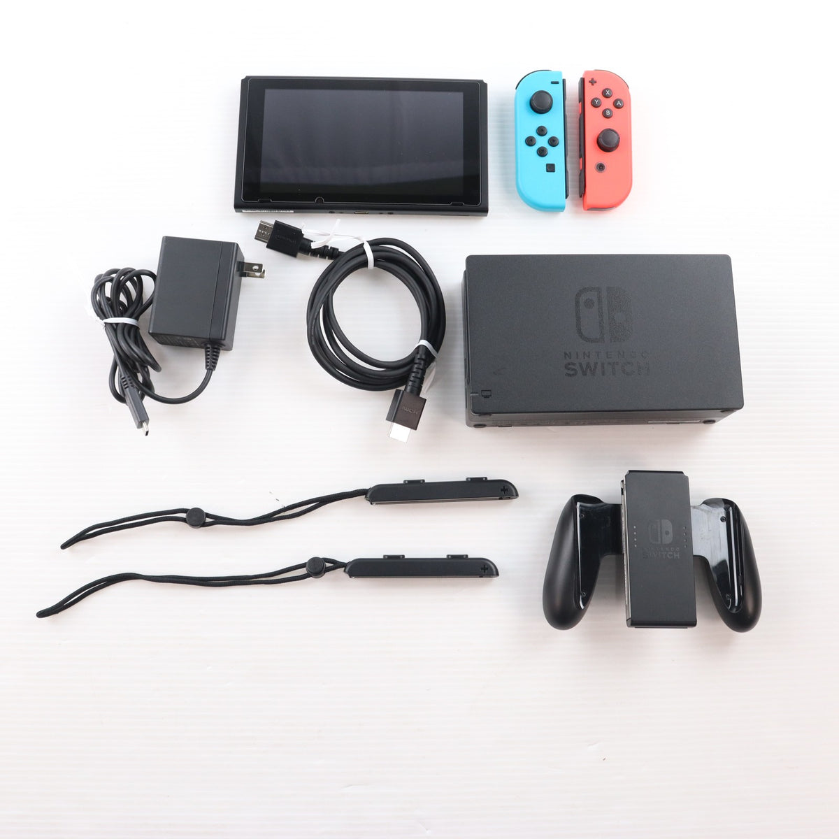 【中古即納】[Switch] (本体) Nintendo Switch(ニンテンドースイッチ) Joy-Con(L) ネオンブルー/R ネオンレッド 任天堂(HAD-S-KABAH)(20190830)