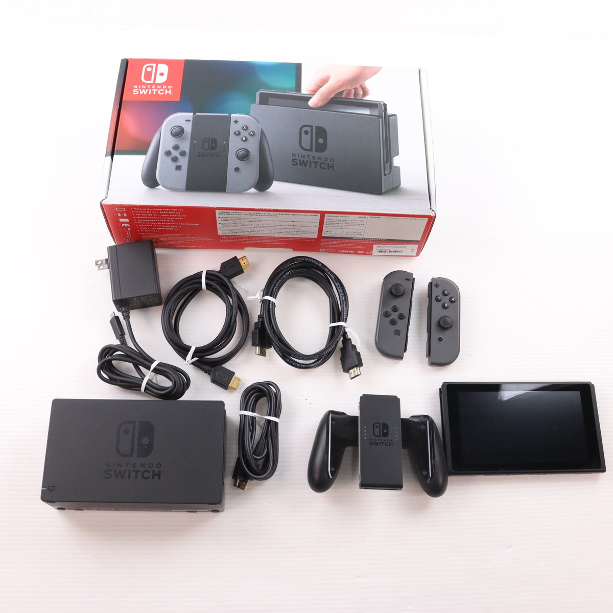 【中古即納】[Switch] (本体) Nintendo Switch(ニンテンドースイッチ) Joy-Con(L)/R グレー 任天堂(HAC-S-KAAAA)(20170303)