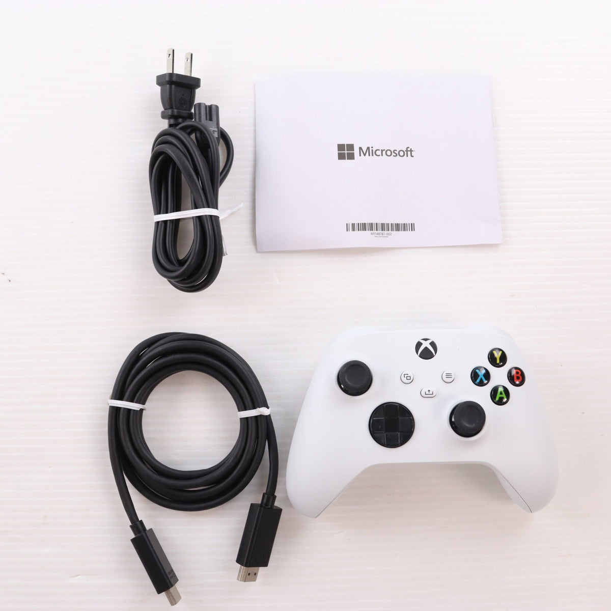 【中古即納】[XboxX/S] (本体) Xbox Series S 512GB 日本マイクロソフト(RRS-00015)(20201110)