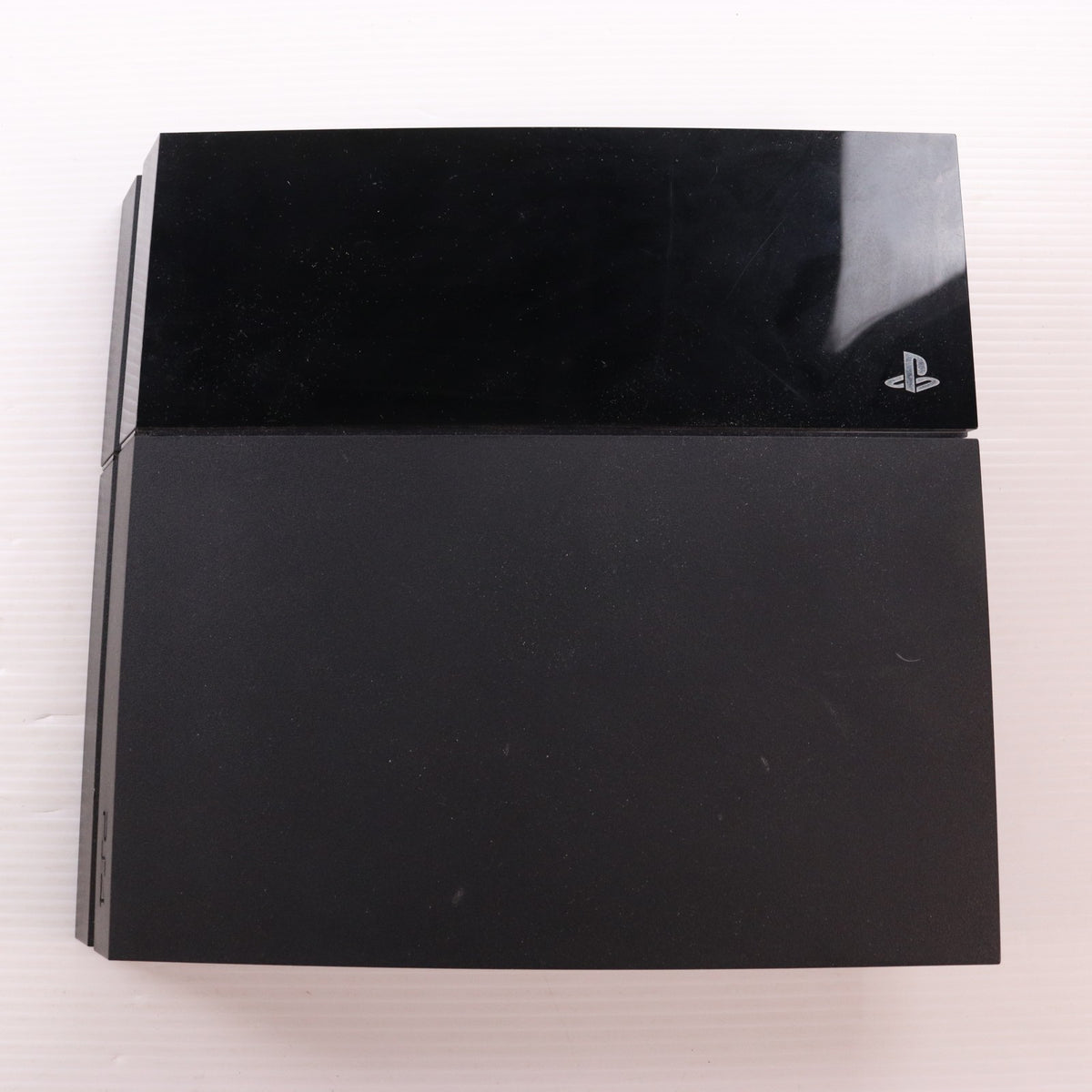 【中古即納】[PS4] (本体) PlayStation 4(プレイステーション4) First Limited Pack with PlayStation Camera HDD 500GB SIE(CUHJ-10001)(20140222)