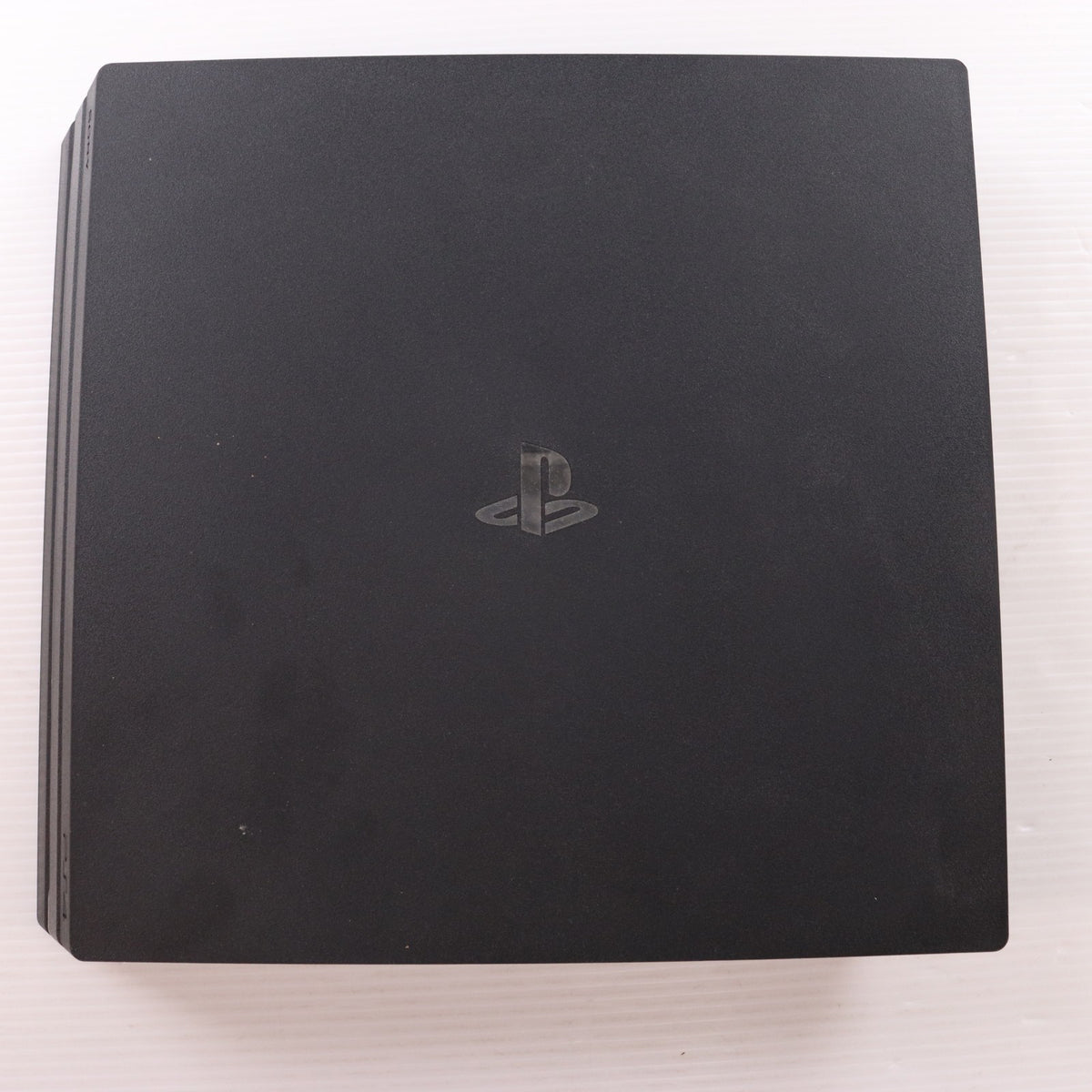 【中古即納】[PS4] (本体) PlayStation 4 Pro(プレイステーション4 プロ) ジェット・ブラック 1TB SIE(CUH-7100BB01)(20170929)