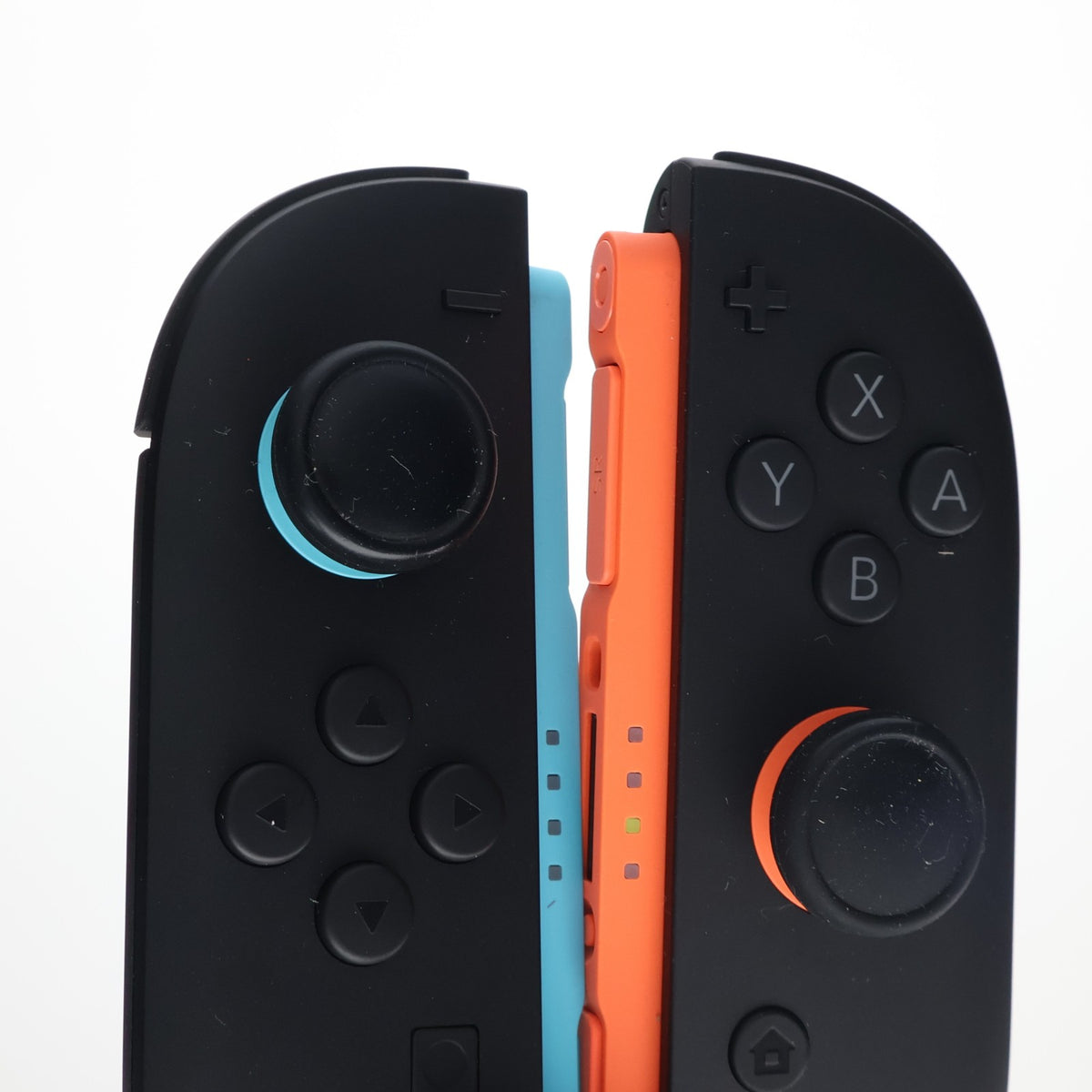 【中古即納】[Switch2] (本体) Nintendo Switch 2(ニンテンドースイッチ2)(日本語・国内専用) 任天堂(BEE-S-KB6CA)(20250605)