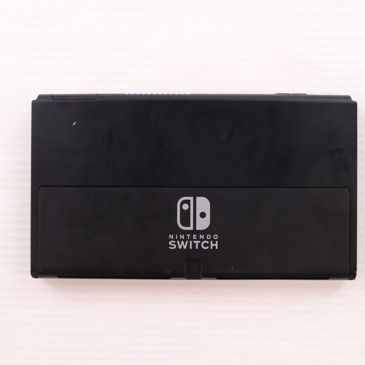 【中古即納】[Switch] (本体) Nintendo Switch(ニンテンドースイッチ) 有機ELモデル Joy-Con(L)/(R) ホワイト 任天堂(HEG-S-KAAAA)(20211008)