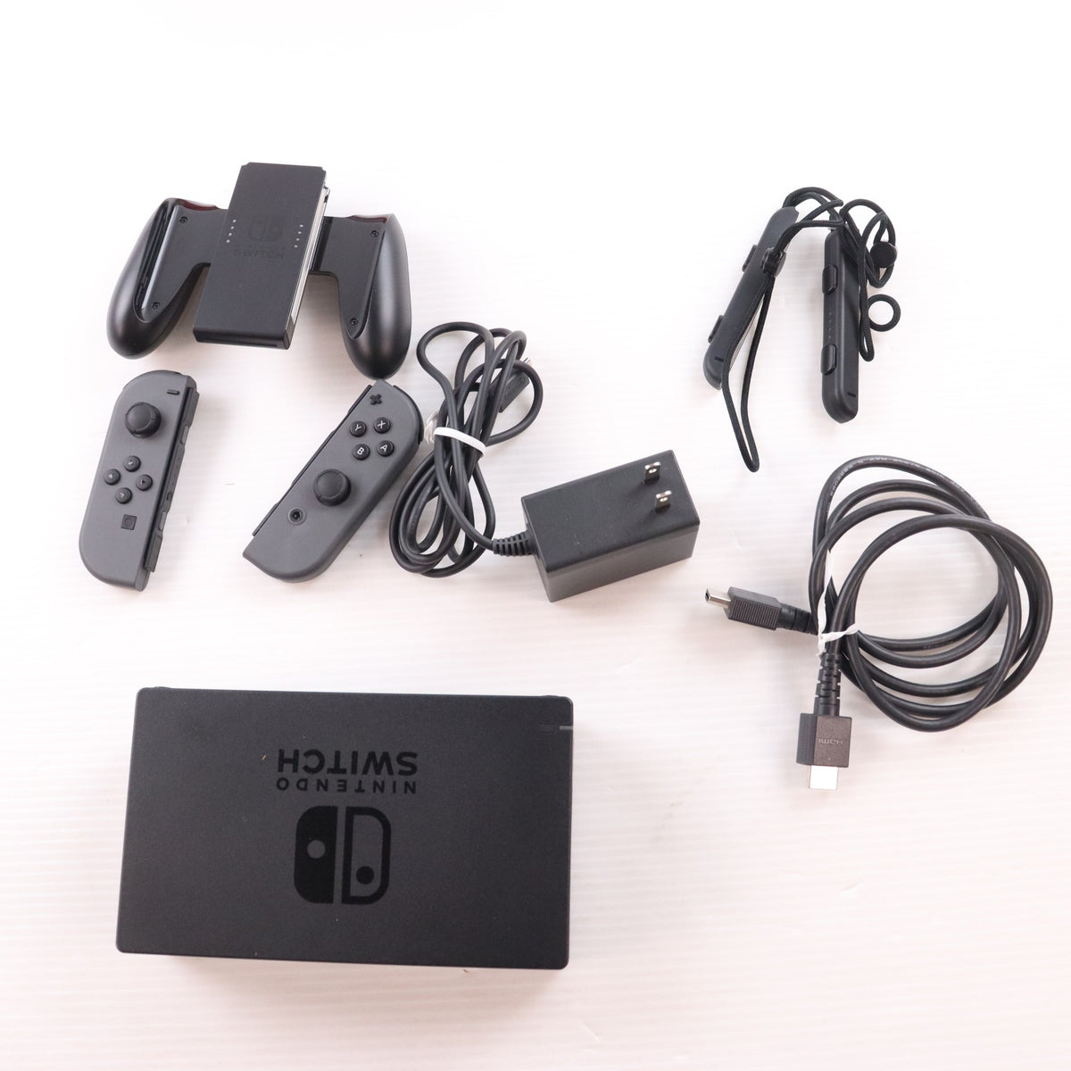 【中古即納】[Switch] (本体) Nintendo Switch(ニンテンドースイッチ) Joy-Con(L)/(R) グレー 任天堂(HAD-S-KAAAH)(20230412)