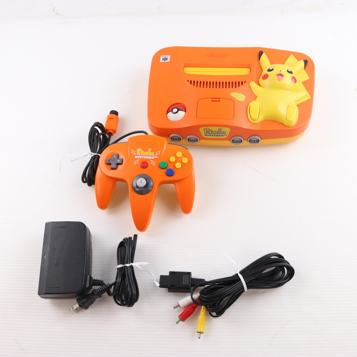 【中古即納】[N64] (本体) ピカチュウ NINTENDO64(ニンテンドウ64/ニンテンドー64) オレンジ&イエロー 任天堂(NUS-101)(20000721)