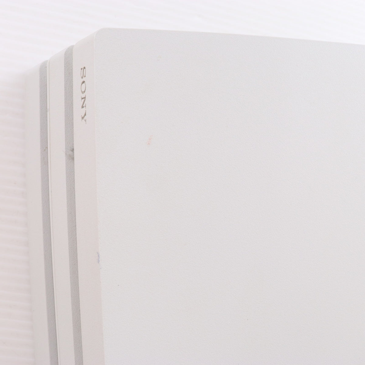 【中古即納】[PS4] (本体) PlayStation 4 Pro(プレイステーション4 プロ) グレイシャー・ホワイト 1TB SIE(CUH-7200BB02)(20181012)