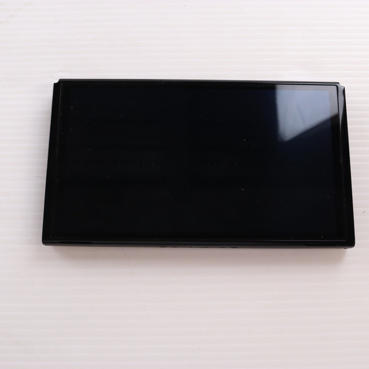 【中古即納】[Switch] (本体) Nintendo Switch(ニンテンドースイッチ) 有機ELモデル Joy-Con(L)/(R) ホワイト 任天堂(HEG-S-KAAAA)(20211008)