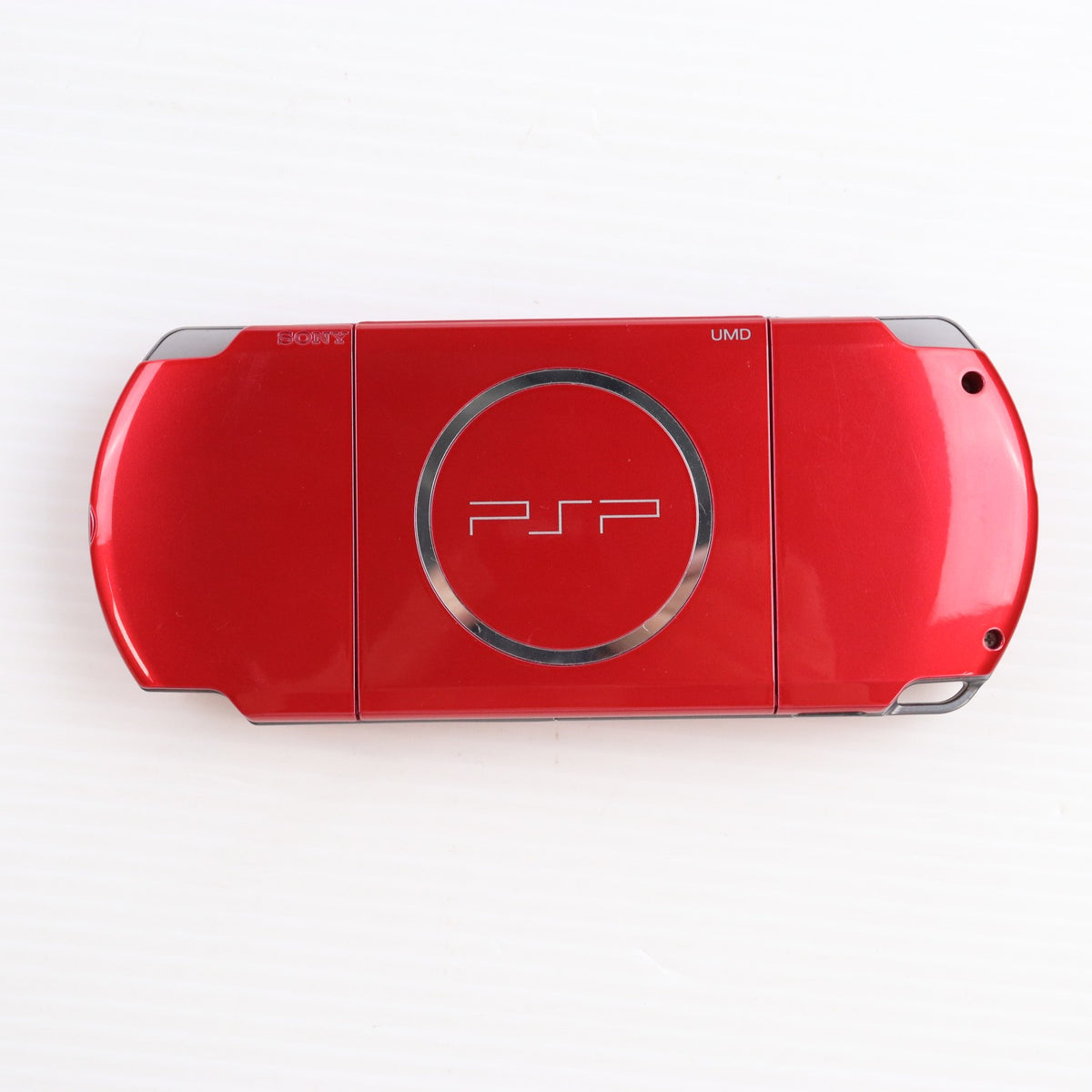 【中古即納】[PSP] (本体) PlayStation Portable(プレイステーション・ポータブル) ラディアント・レッド SCE(PSP-3000RR)(20090305)
