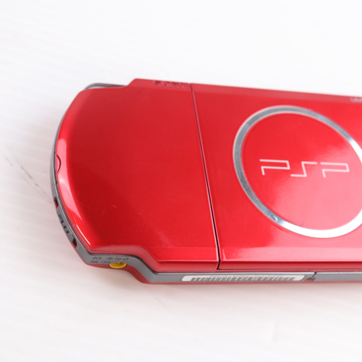 【中古即納】[PSP] (本体) PlayStation Portable(プレイステーション・ポータブル) ラディアント・レッド SCE(PSP-3000RR)(20090305)