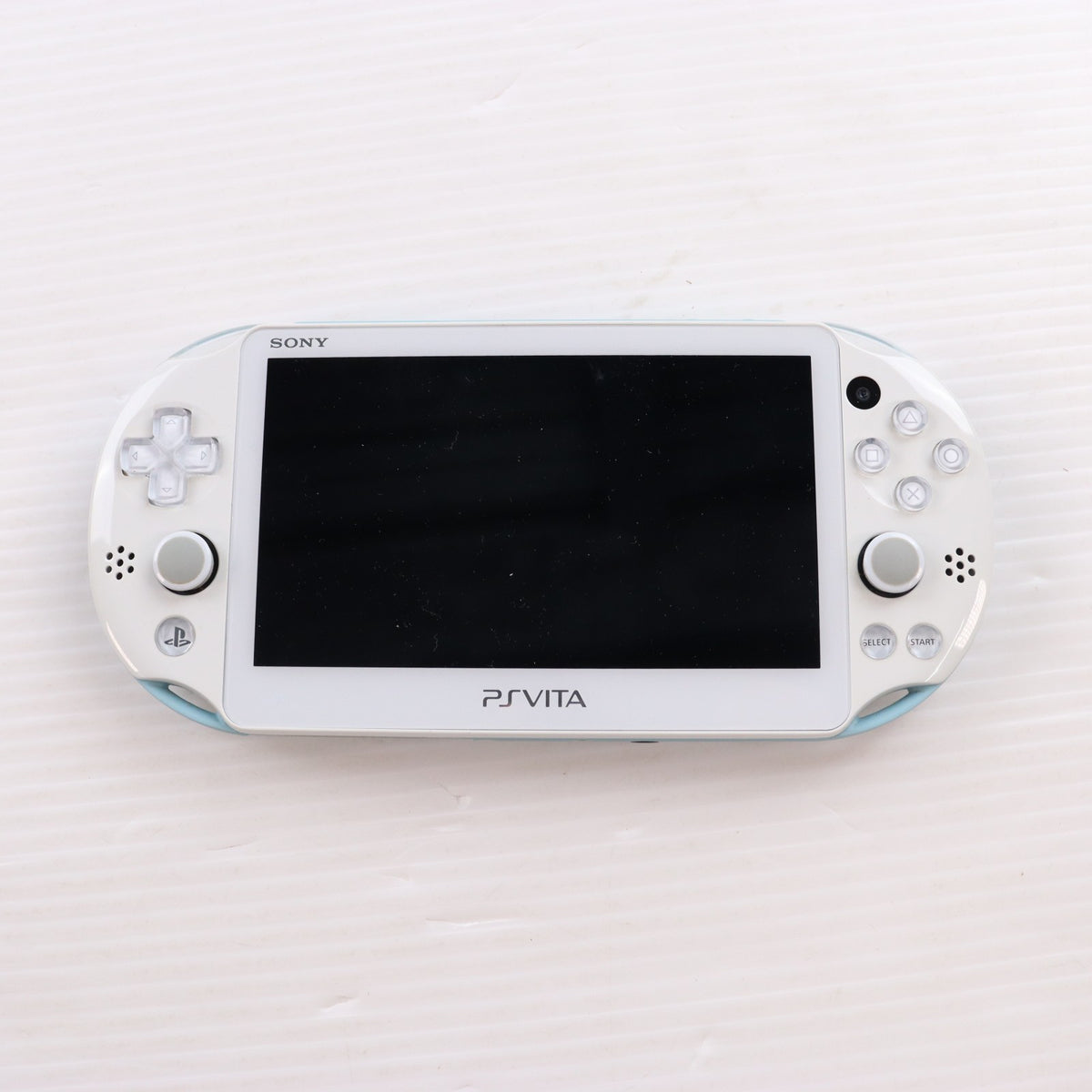 【中古即納】[PSVita] (本体) PlayStation Vita(プレイステーション ヴィータ) Wi-Fiモデル ライトブルー/ホワイト SCE(PCH-2000ZA14)(20131010)