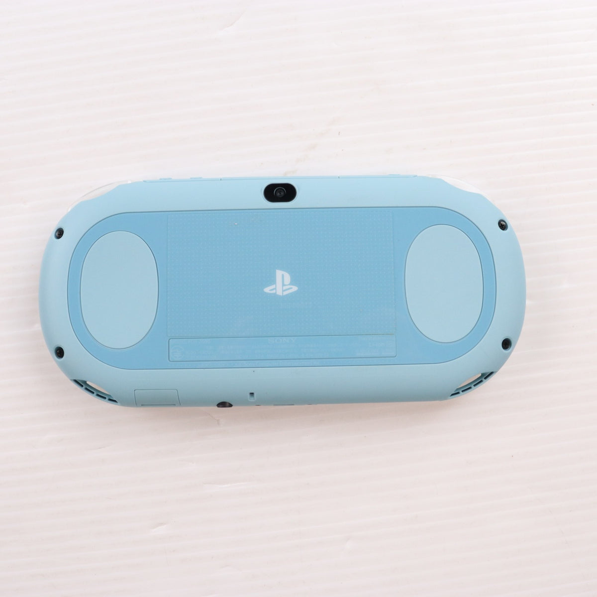 【中古即納】[PSVita] (本体) PlayStation Vita(プレイステーション ヴィータ) Wi-Fiモデル ライトブルー/ホワイト SCE(PCH-2000ZA14)(20131010)