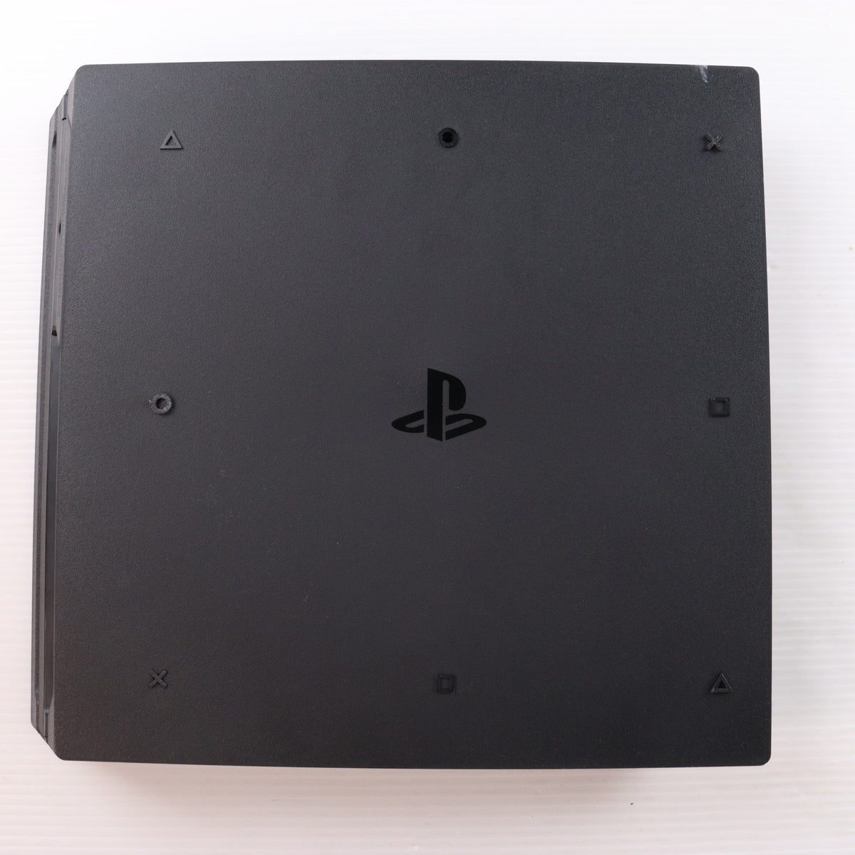 【中古即納】[PS4] (本体) PlayStation 4 Pro(プレイステーション4 プロ) ジェット・ブラック 1TB SIE(CUH-7200BB01)(20180927)