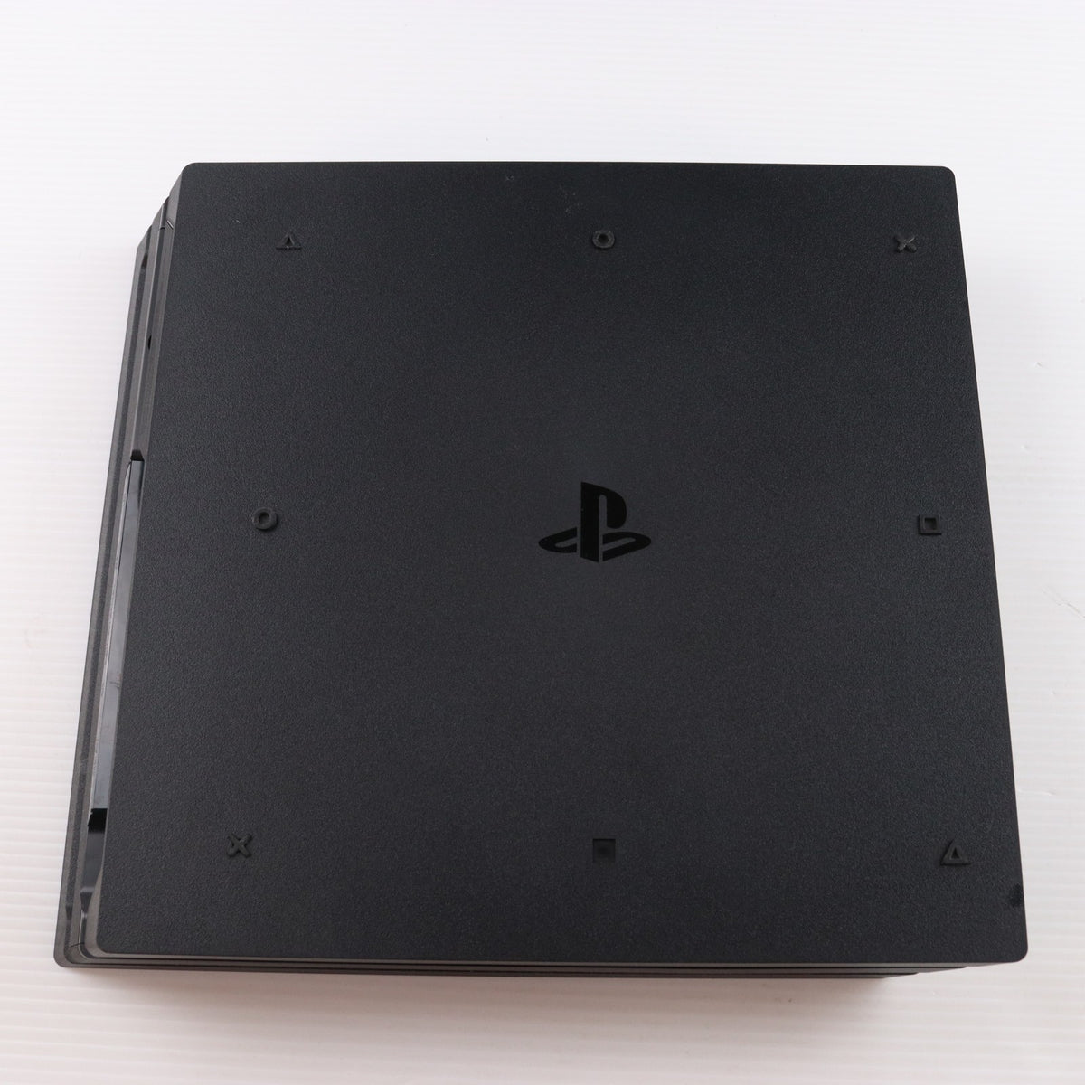 【中古即納】[PS4] (本体) PlayStation 4 Pro(プレイステーション4 プロ) ジェット・ブラック 1TB SIE(CUH-7100BB01)(20170929)