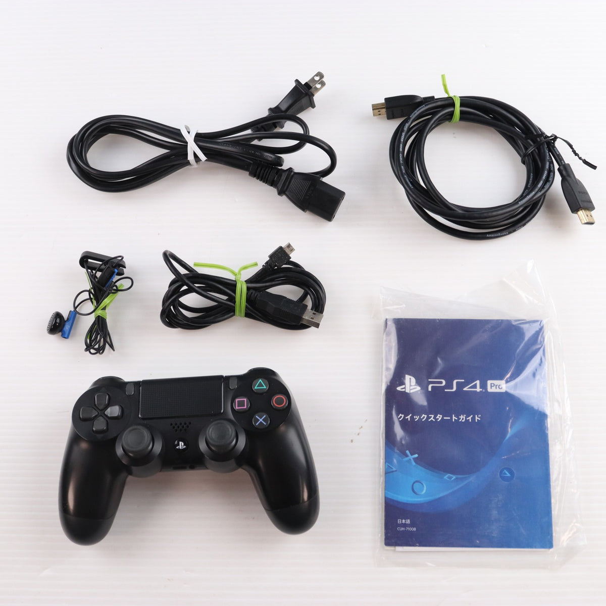 【中古即納】[PS4] (本体) PlayStation 4 Pro(プレイステーション4 プロ) ジェット・ブラック 1TB SIE(CUH-7100BB01)(20170929)