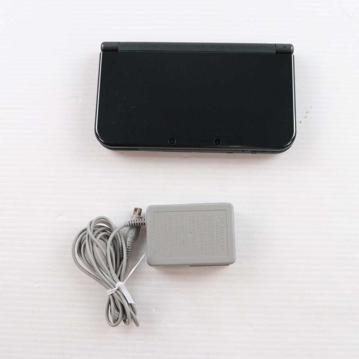 【中古即納】[3DS] (本体) Newニンテンドー3DS LL メタリックブラック 任天堂(RED-S-VAAA)(20141011)