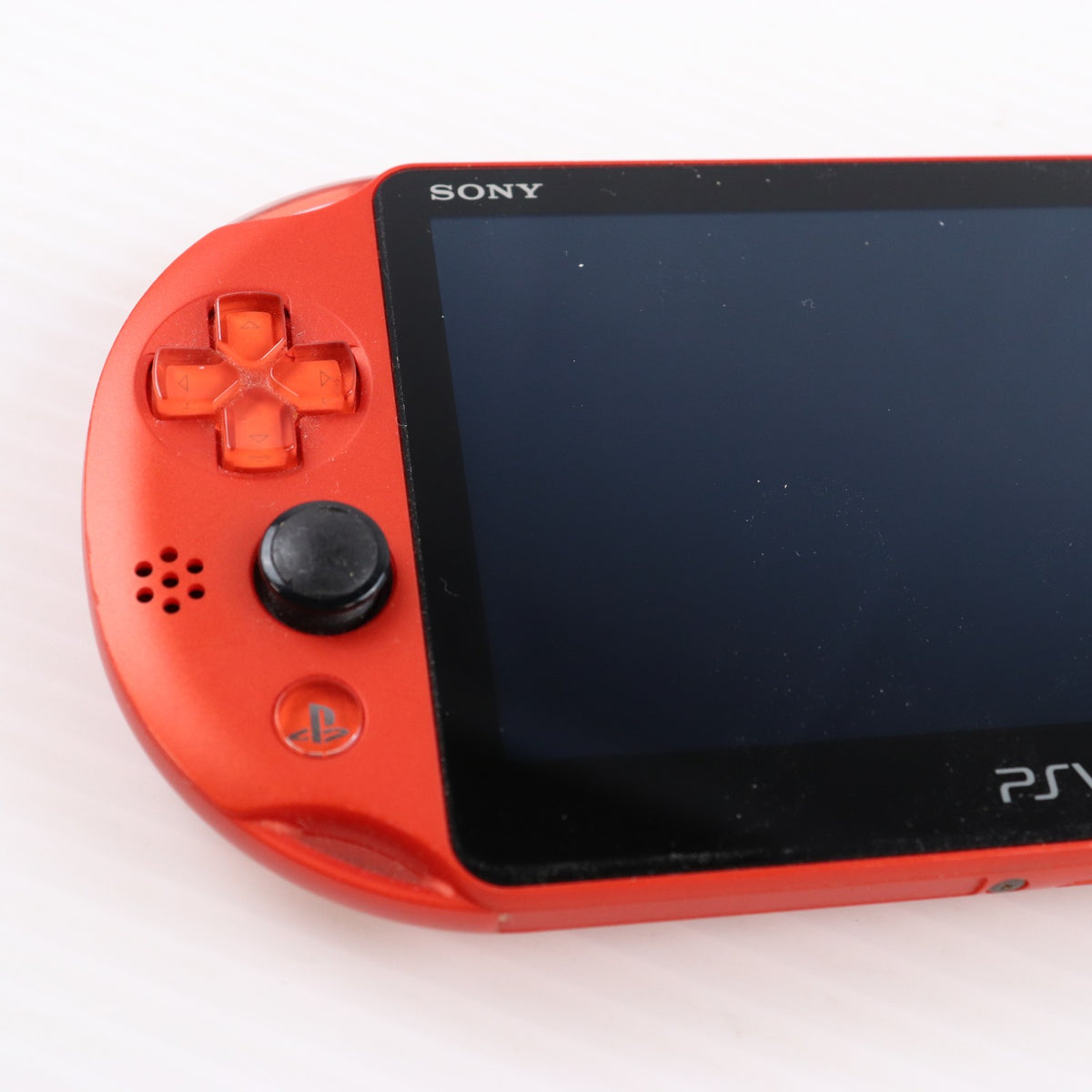 【中古即納】[PSVita] (本体) PlayStation Vita(プレイステーション ヴィータ) Wi-Fiモデル メタリック・レッド SIE(PCH-2000ZA26)(20161201)