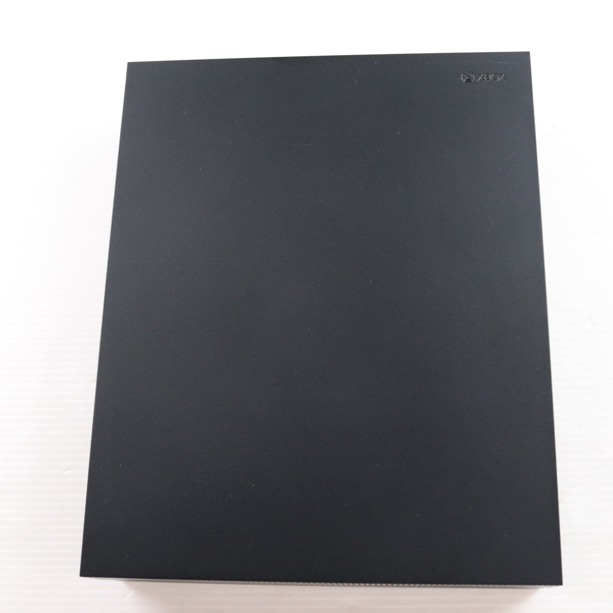 【中古即納】[XboxOne] (本体) Xbox One X 1TB 日本マイクロソフト(CYV-00015)(20171107)
