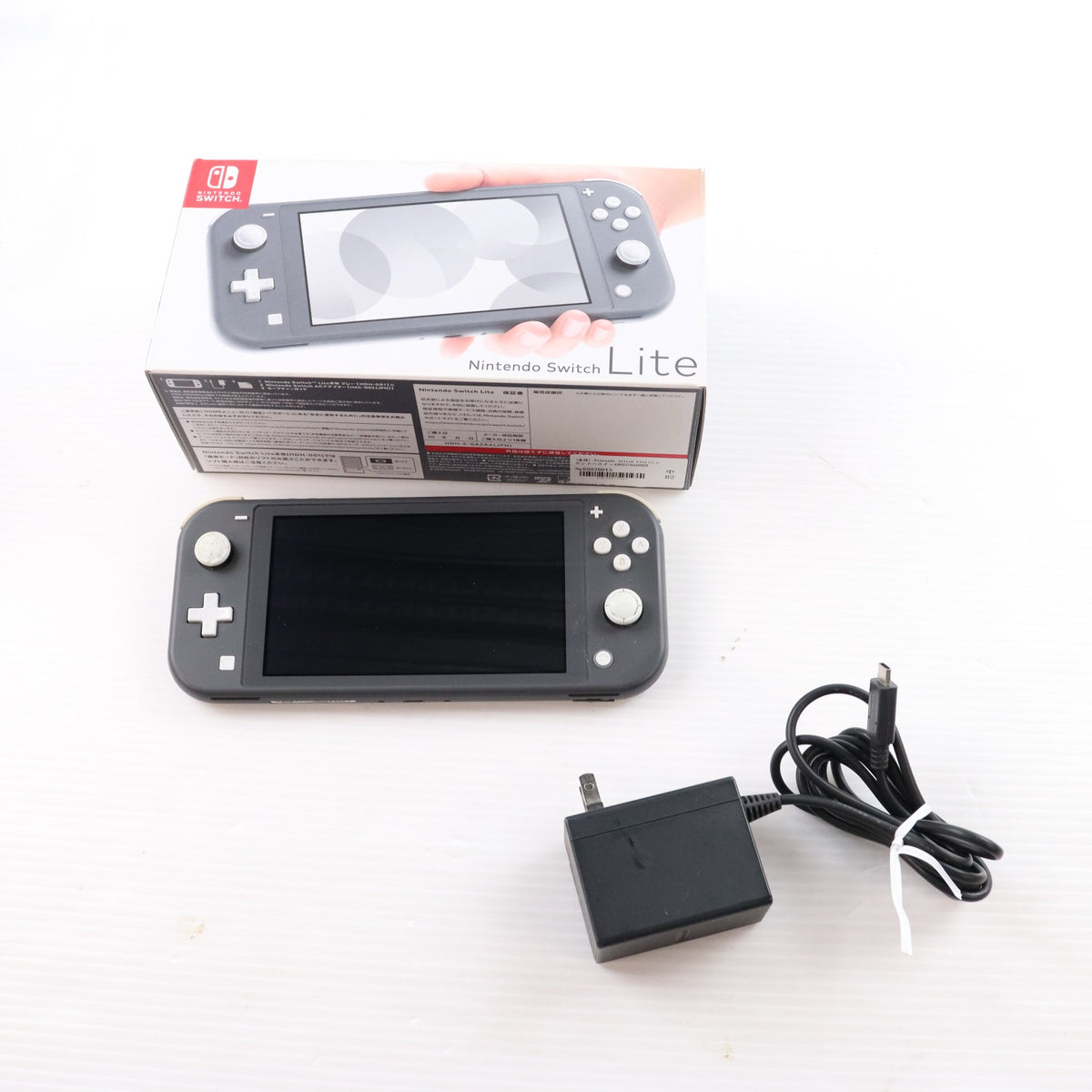 【中古即納】[Switch] (本体) Nintendo Switch Lite(ニンテンドースイッチライト) グレー 任天堂(HDH-S-GAZAA)(20190920)