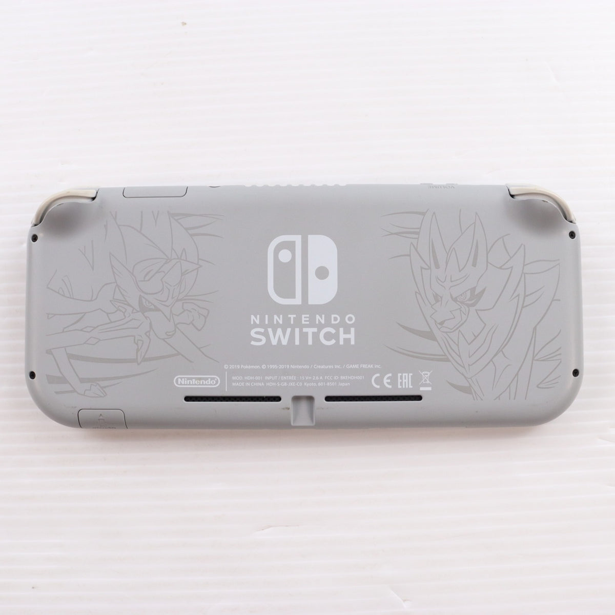 【中古即納】[Switch] (本体) Nintendo Switch Lite(ニンテンドースイッチライト) ザシアン・ザマゼンタ 任天堂(HDH-S-GBZAA)(20191101)