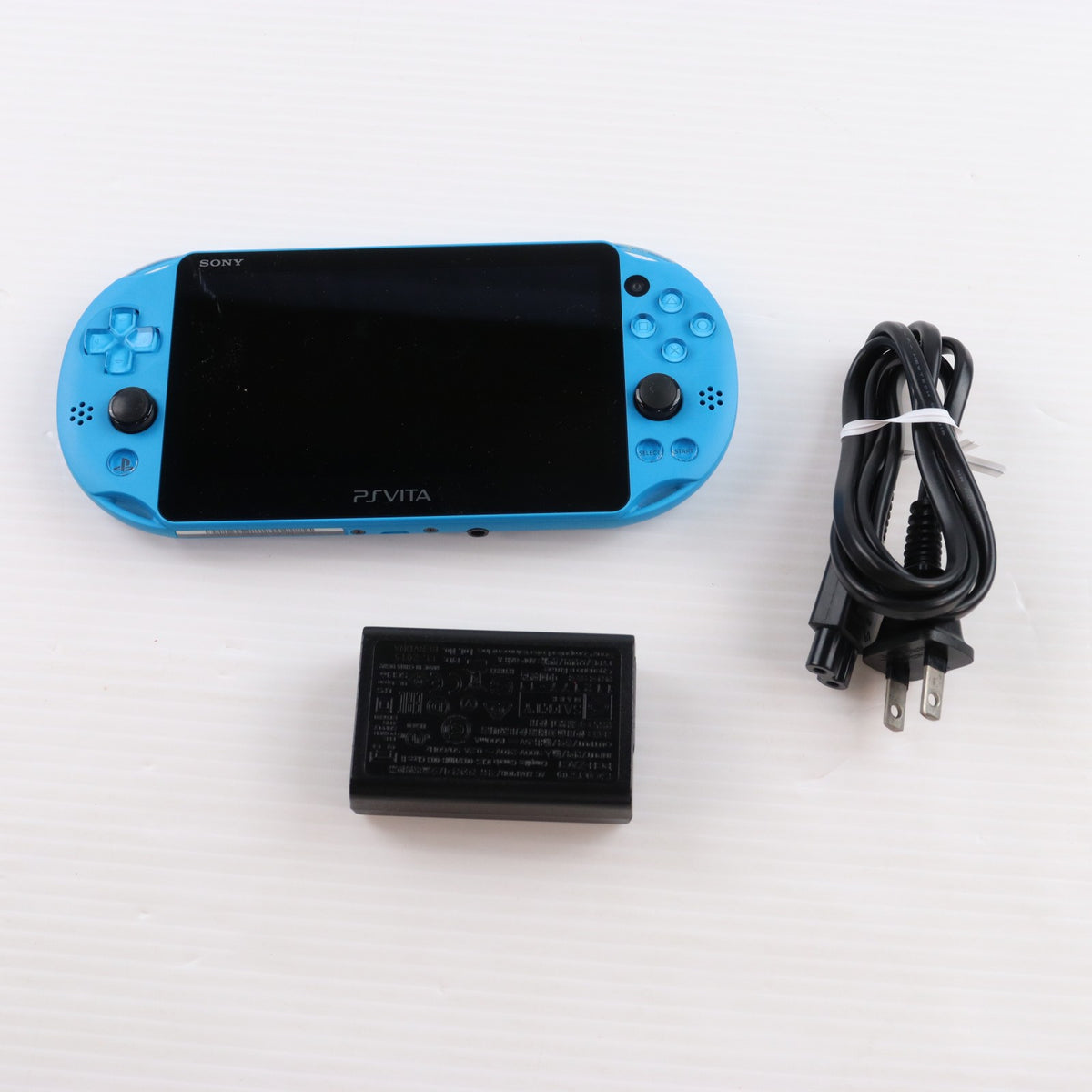 【中古即納】[PSVita] (本体) PlayStation Vita(プレイステーション ヴィータ) Wi-Fiモデル アクア・ブルー SCE(PCH-2000ZA23)(20150917)
