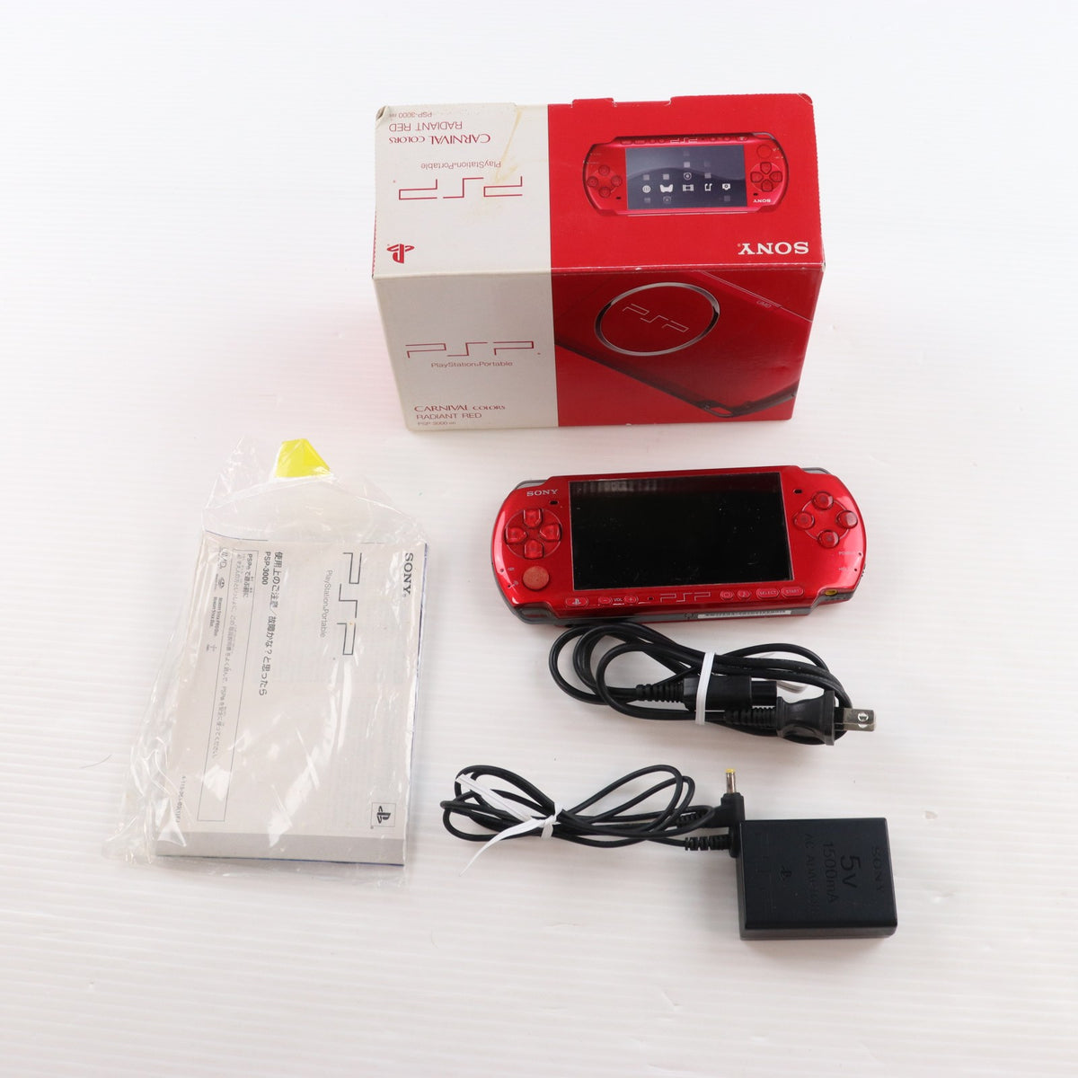 【中古即納】[PSP] (本体) PlayStation Portable(プレイステーション・ポータブル) ラディアント・レッド SCE(PSP-3000RR)(20090305)