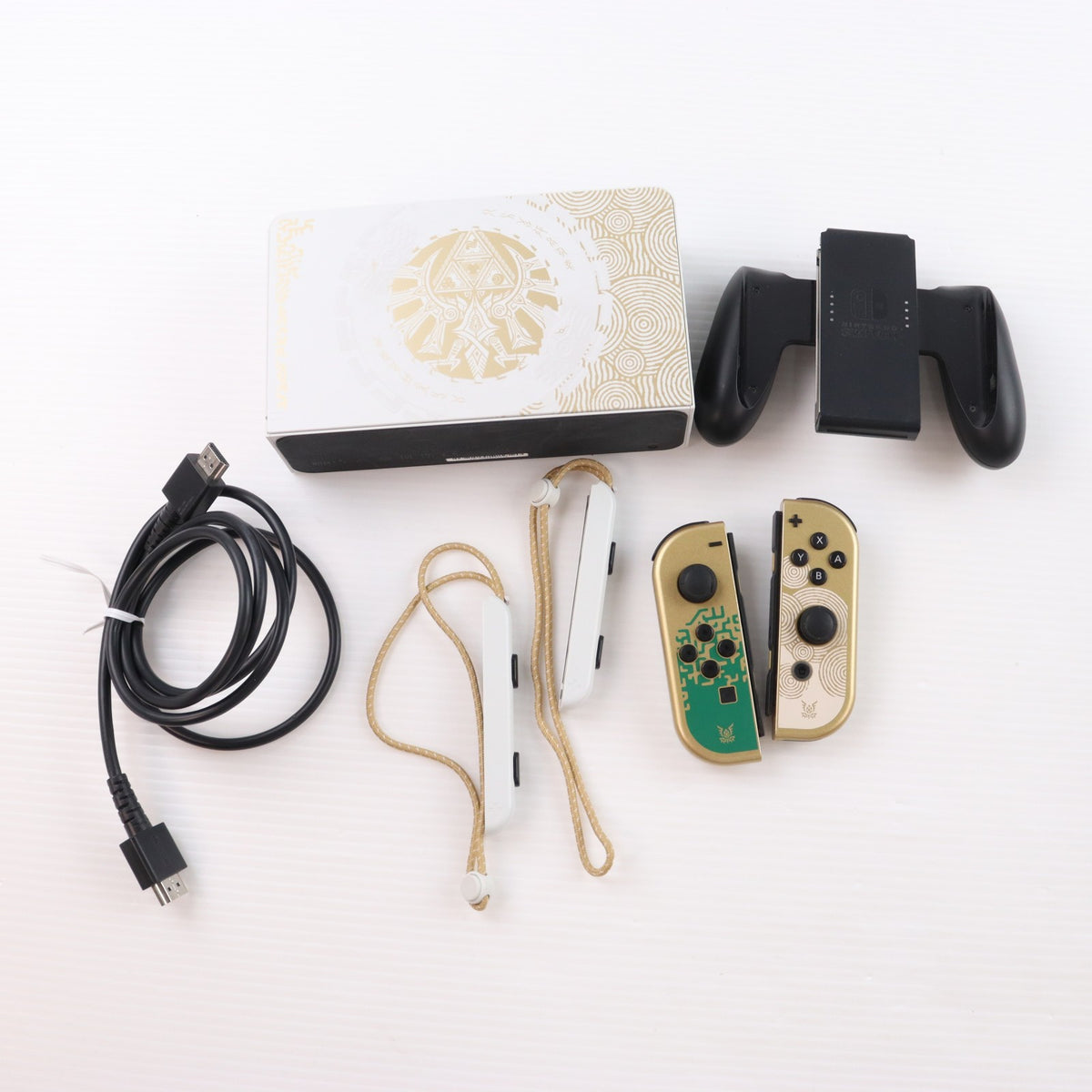 【中古即納】[Switch] (本体) Nintendo Switch(ニンテンドースイッチ) 有機ELモデル ゼルダの伝説 ティアーズ オブ ザ キングダムエディション 任天堂(HEG-S-KDAAA)(20230429)