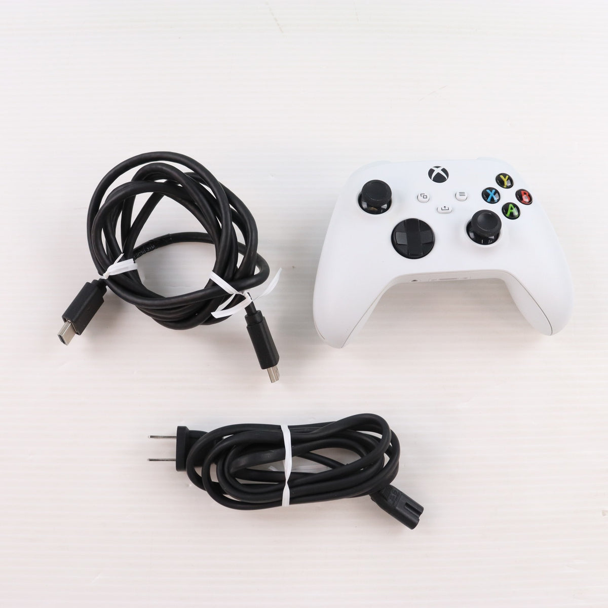 【中古即納】[XboxX/S] (本体) Xbox Series S 512GB 日本マイクロソフト(RRS-00015)(20201110)