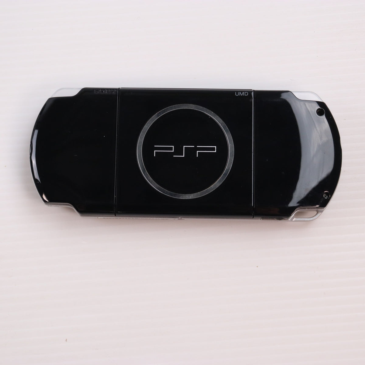 【中古即納】[PSP] (本体) PlayStation Portable(プレイステーション・ポータブル) バリューパック ピアノ・ブラック SCE(PSP-3000KPB)(20081016)