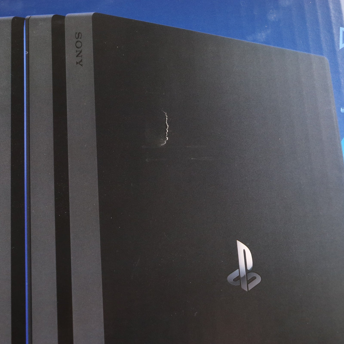 【中古即納】[PS4] (本体) PlayStation 4 Pro(プレイステーション4 プロ) ジェット・ブラック 1TB SIE(CUH-7100BB01)(20170929)