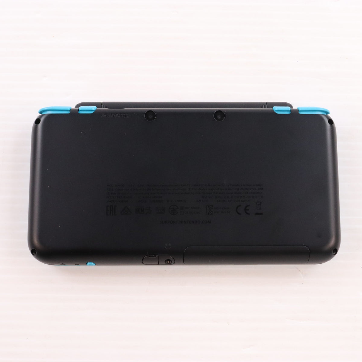 【中古即納】[3DS] (本体) Newニンテンドー2DS LL ブラック×ターコイズ 任天堂(JAN-S-BAAA)(20170713)