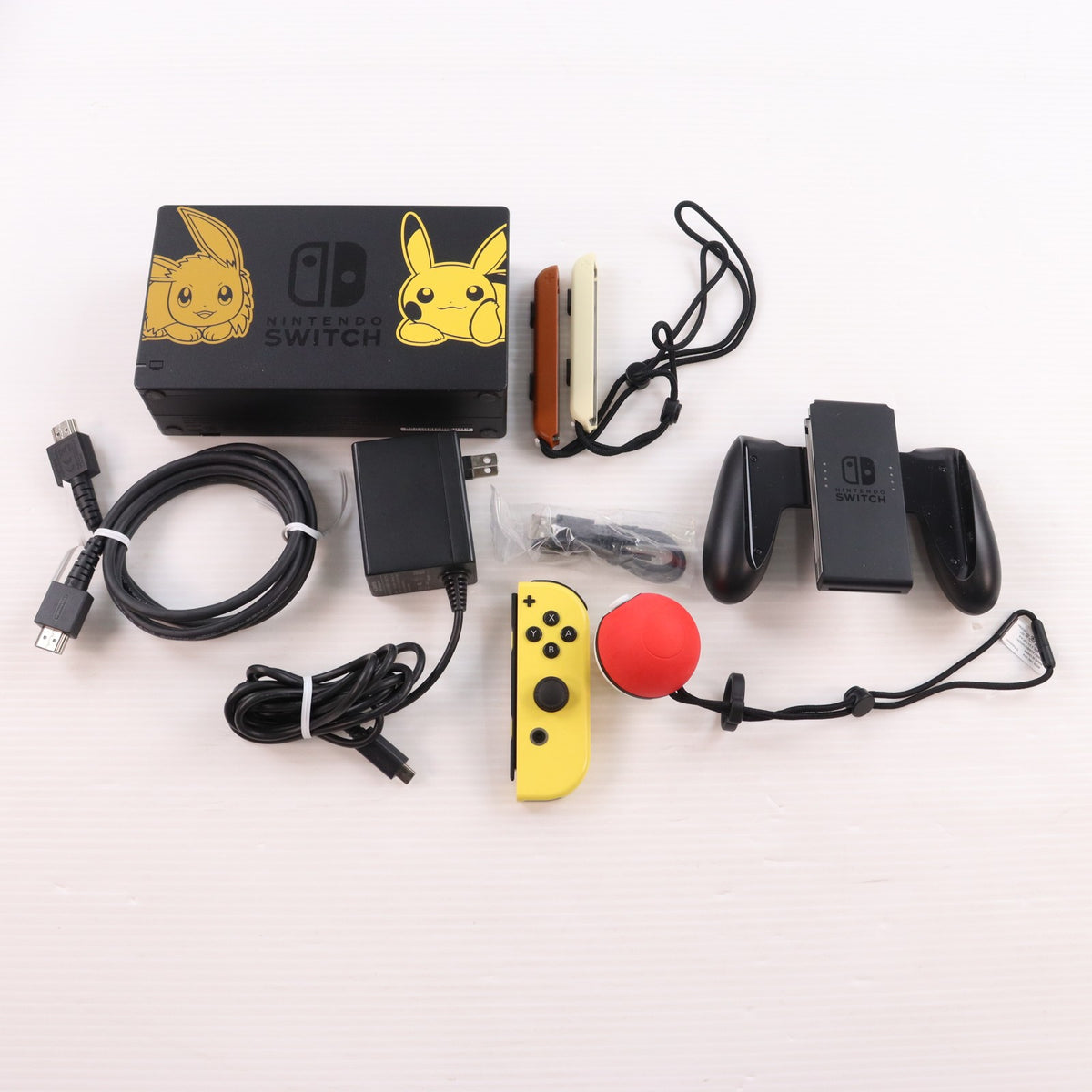 【中古即納】[Switch] (本体) Nintendo Switch(ニンテンドースイッチ) ポケットモンスター Let's Go!(ポケモン レッツゴー) イーブイセット(モンスターボール Plus付き) 任天堂(HAC-S-KFAGB)(20181116)