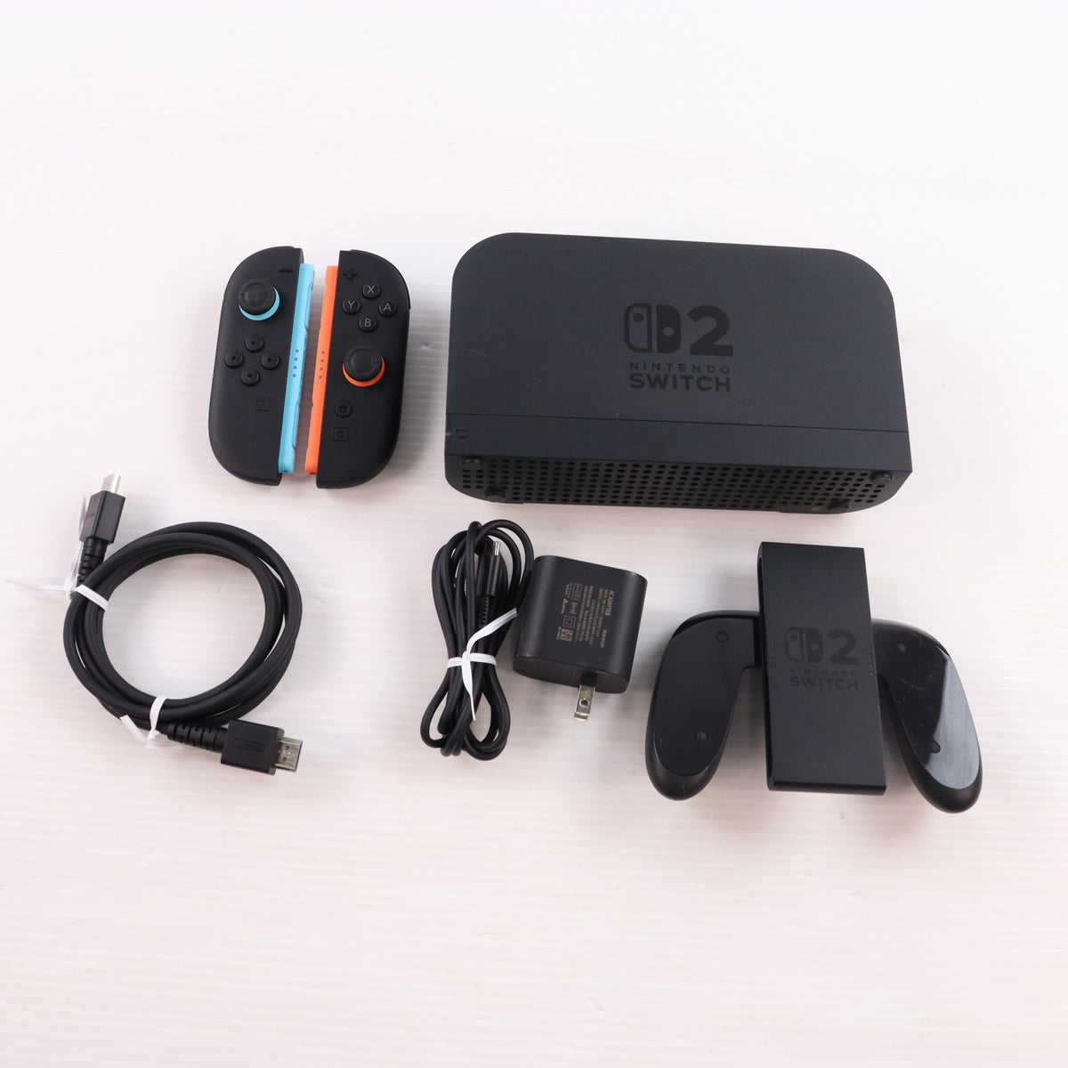 【中古即納】[Switch2] (本体)(ソフト無し) Nintendo Switch 2(ニンテンドースイッチ2)(日本語・国内専用) マリオカート ワールド セット 任天堂(BEE-S-KB6PA)(20250605)