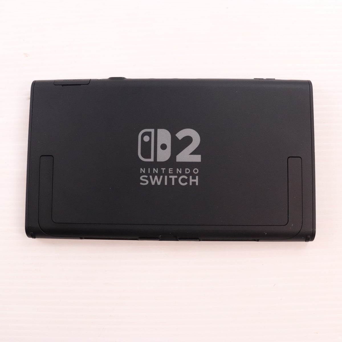 【中古即納】[Switch2] (本体) Nintendo Switch 2(ニンテンドースイッチ2)(日本語・国内専用) 任天堂(BEE-S-KB6CA)(20250605)